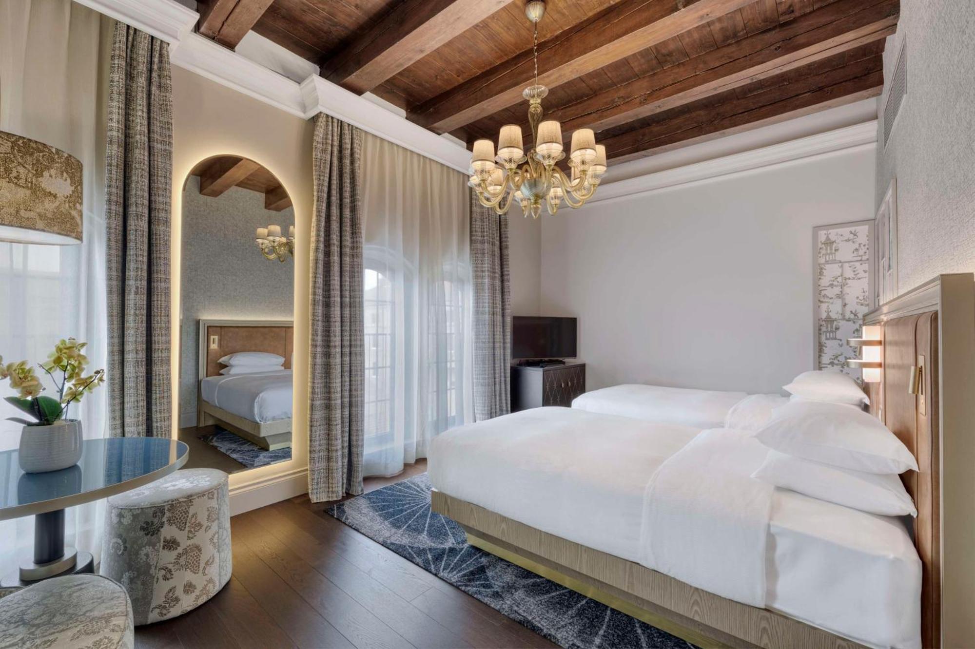 Twin Molino Superior Room