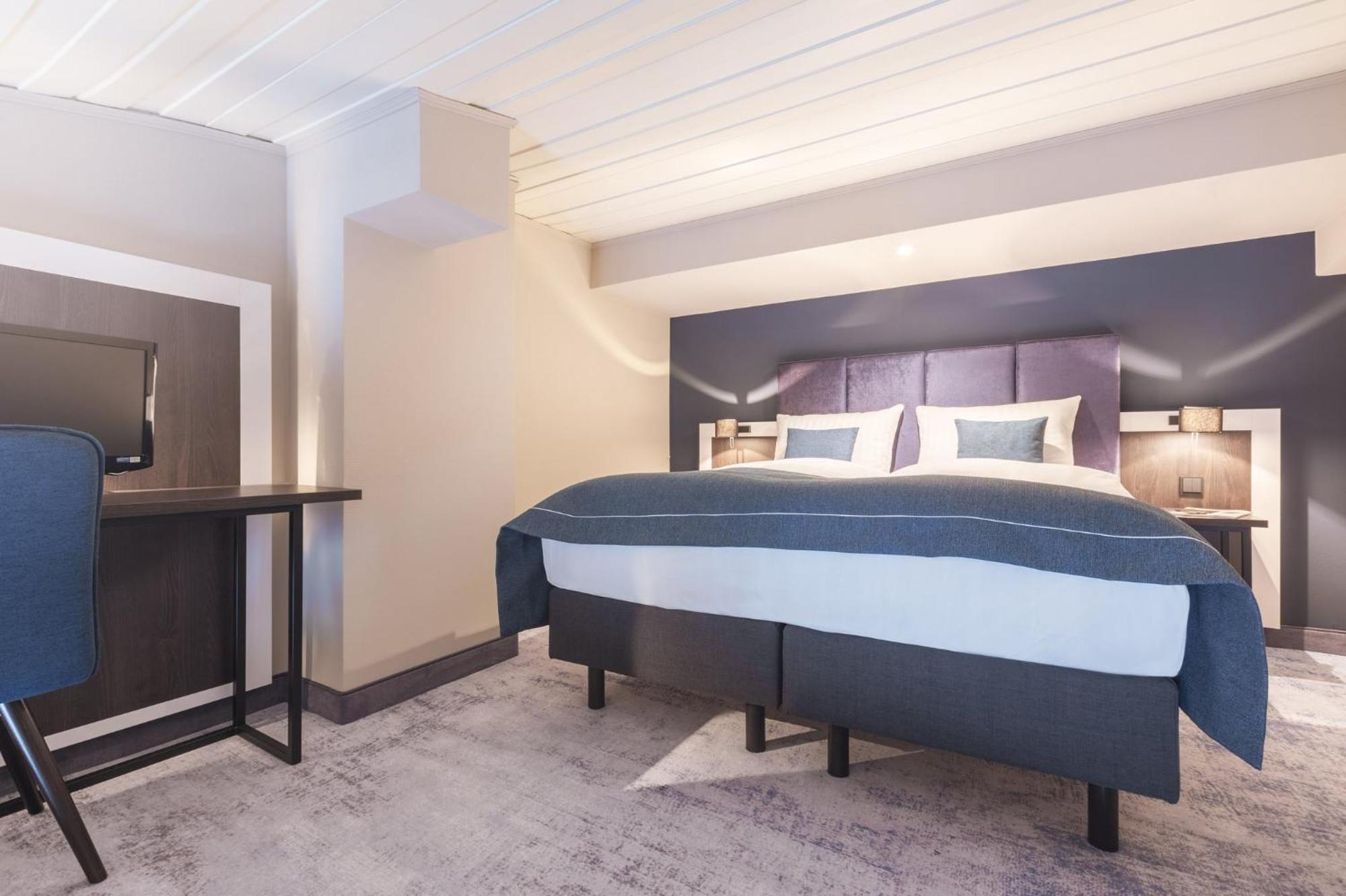 Premium Family Room Queen Bed