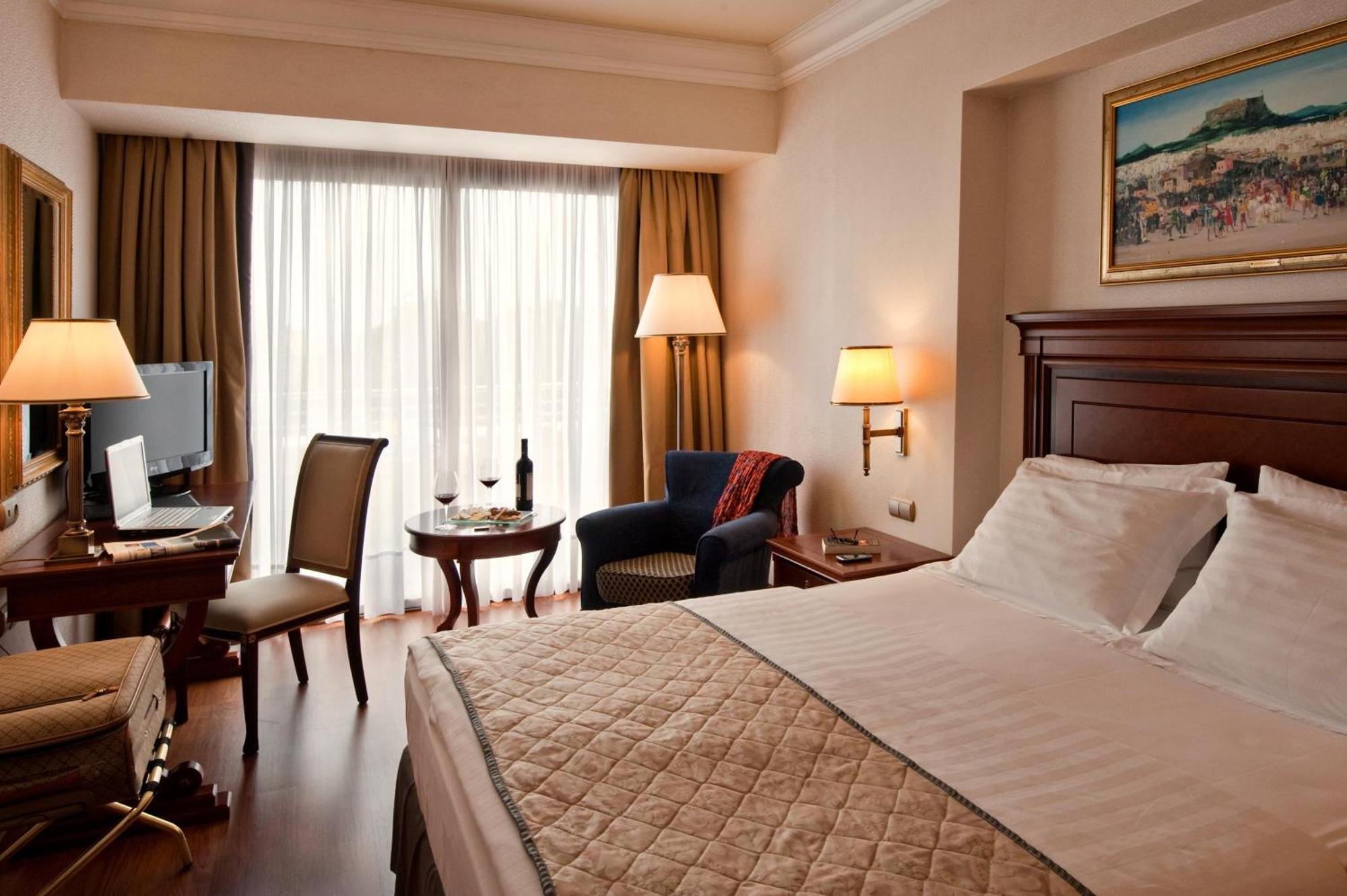 Classic Double Room