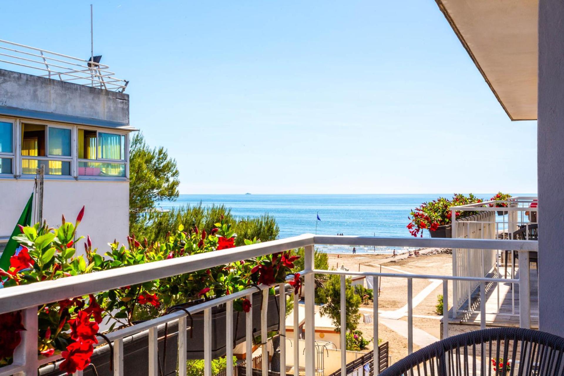 Comfort Double or Twin Room Terrace