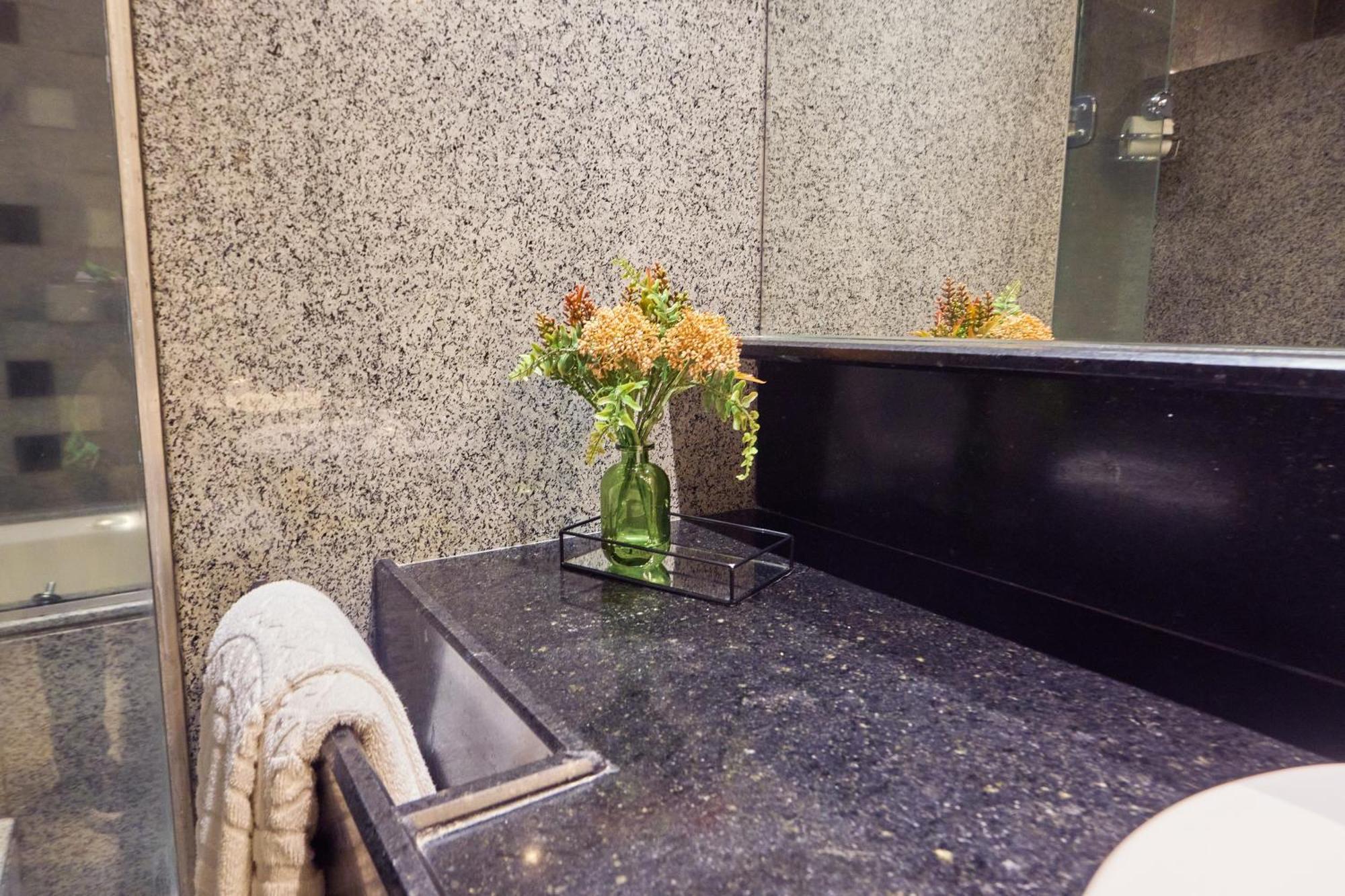 Executive Suite Spa Bath