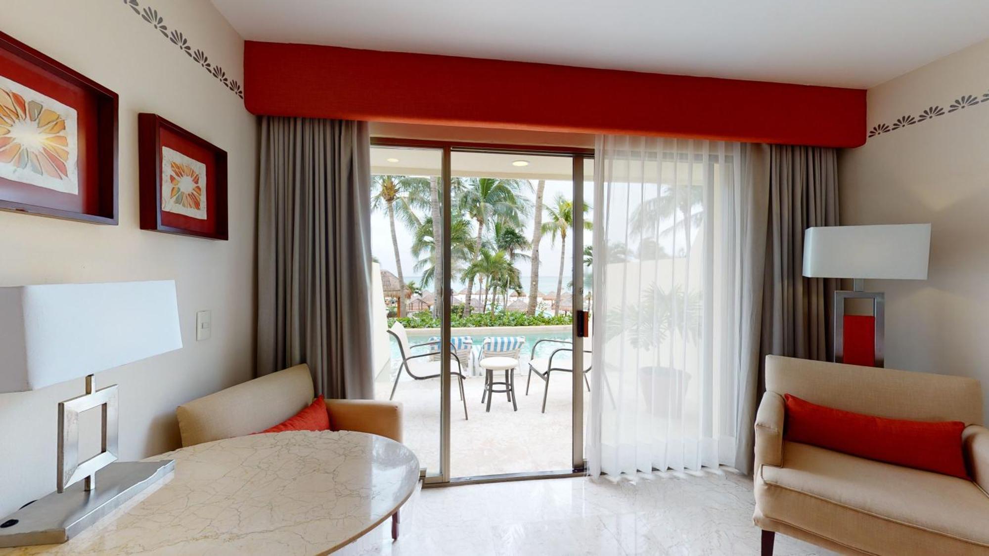 Deluxe Swim-Up Ocean View Adults Only