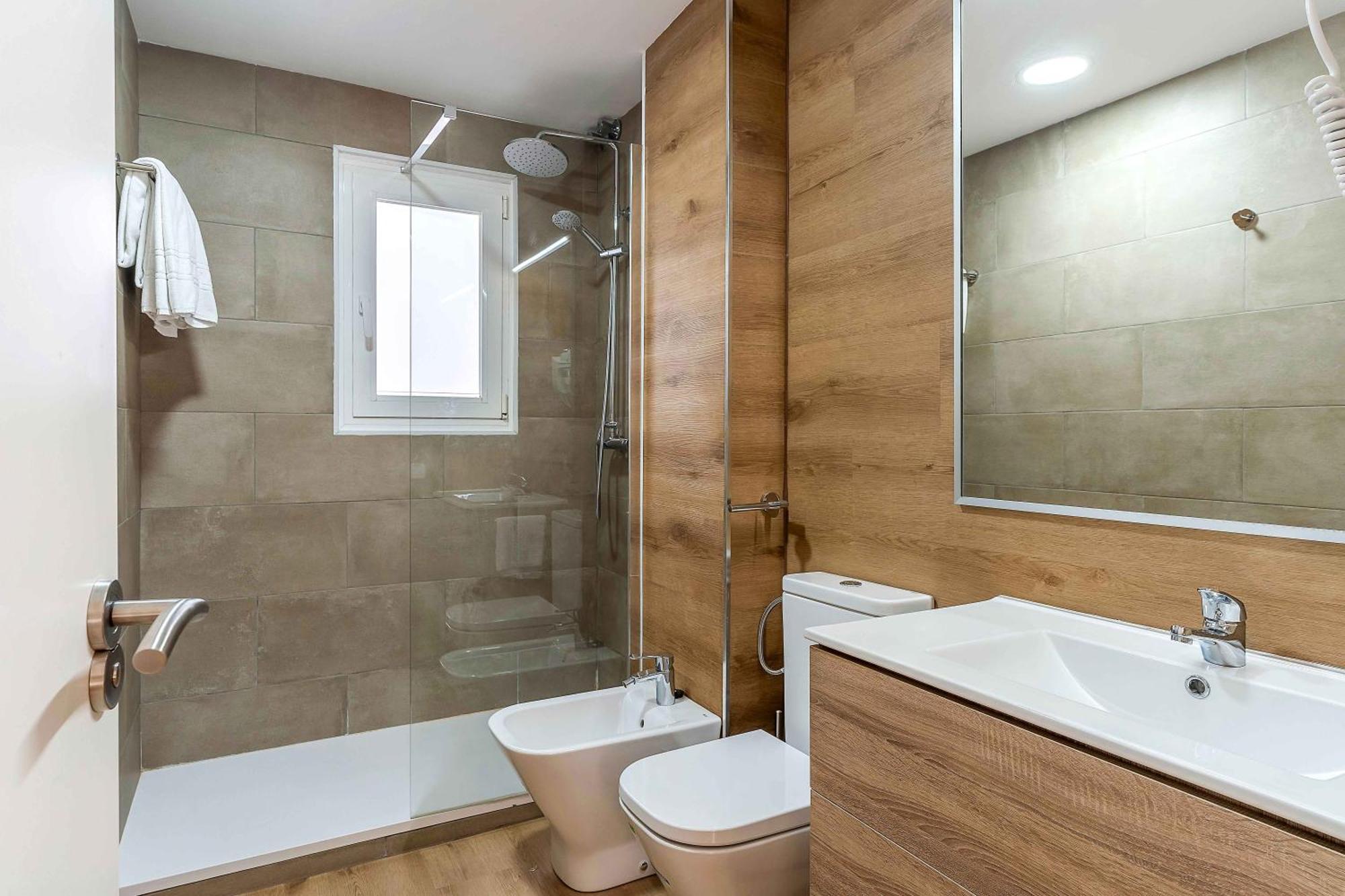 Two-Bedroom Apartment Top Floor without Lift