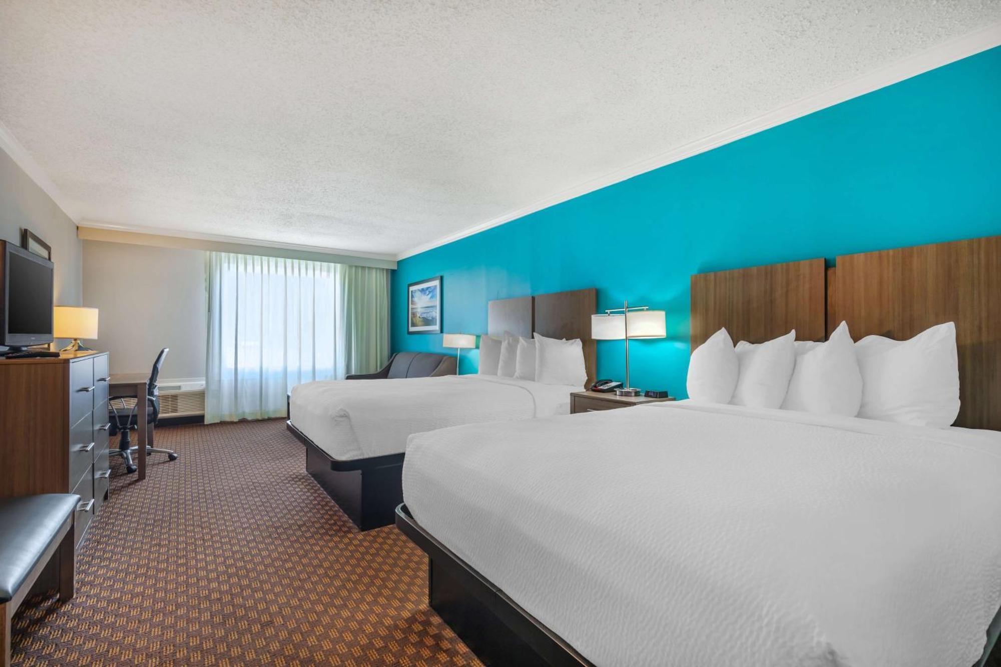 Queen Room Two Queen Beds