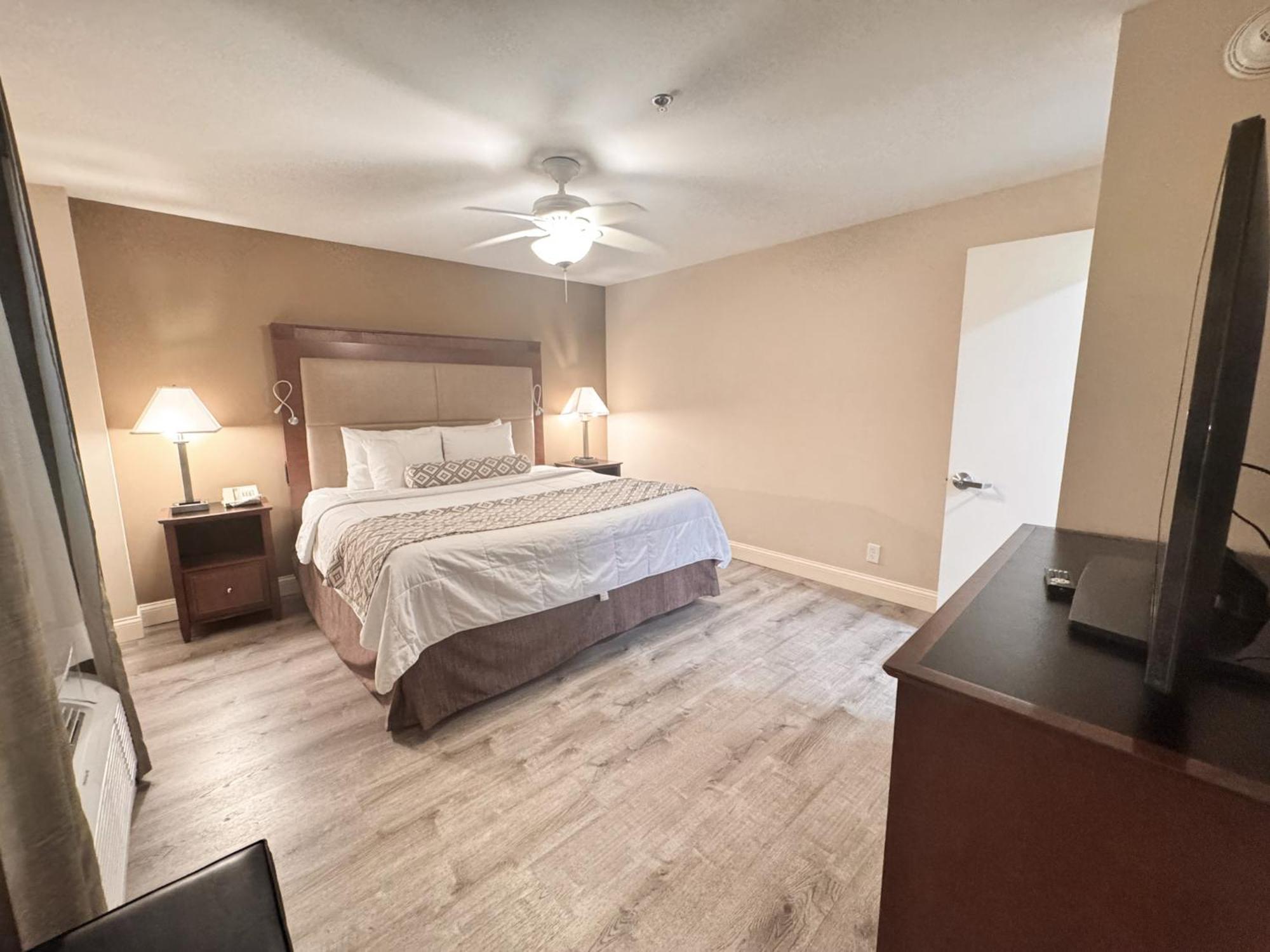 Queen Room