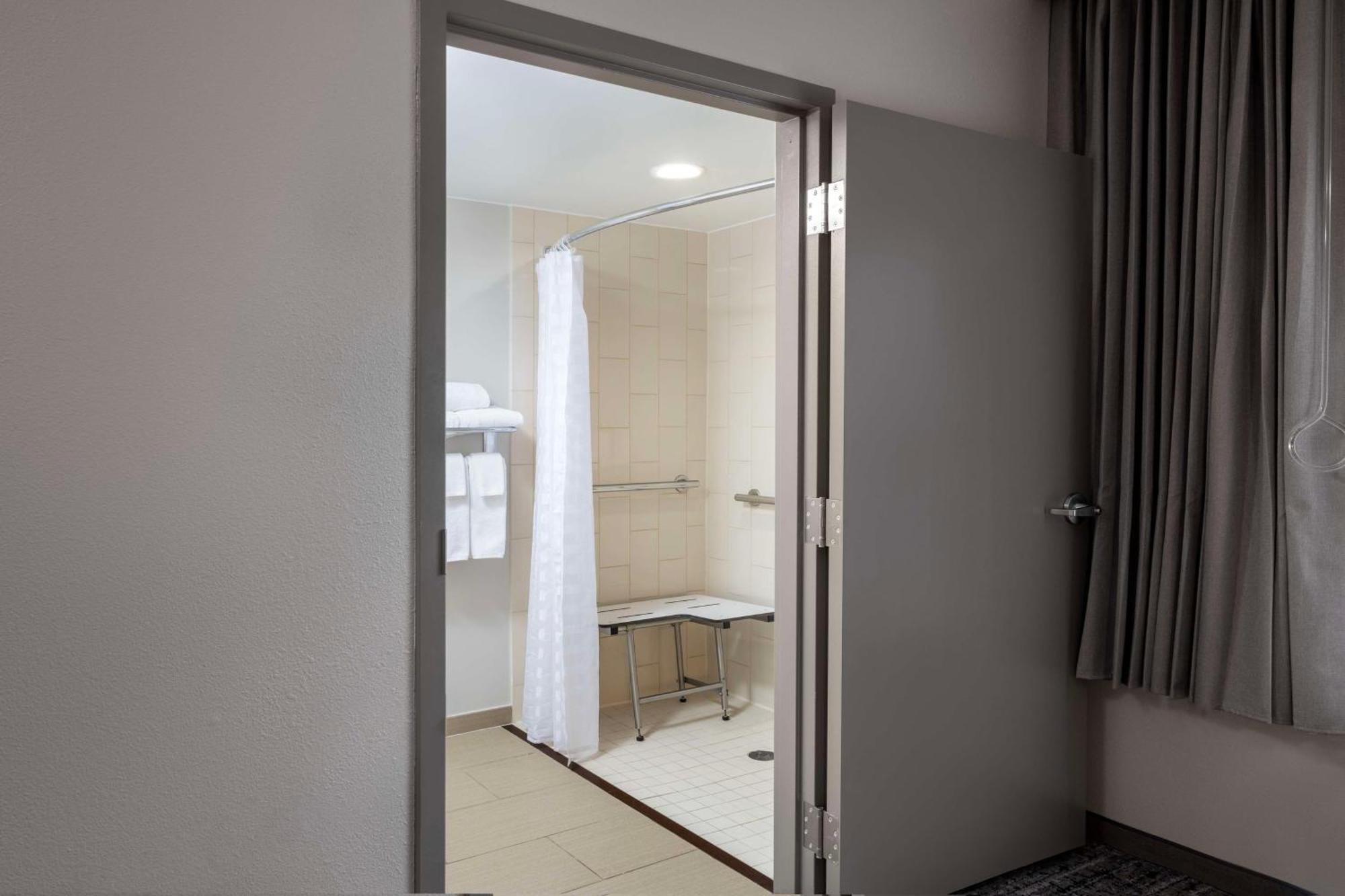 Double Room Two Double Beds Sofa Bed Accessible Roll Shower