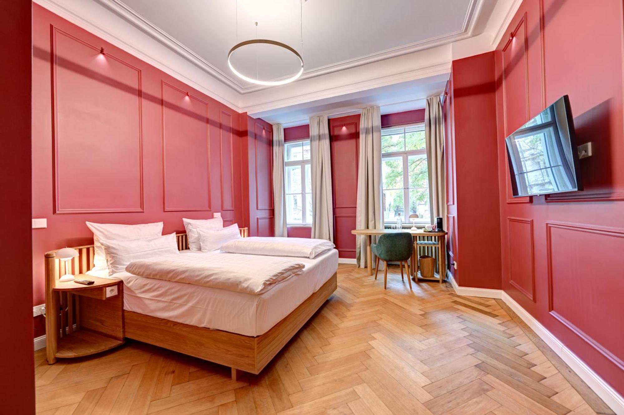 Basic Triple Room