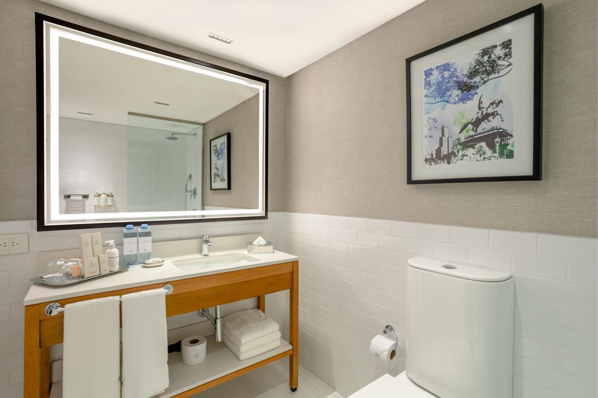 Superior Twin Room Pool Access