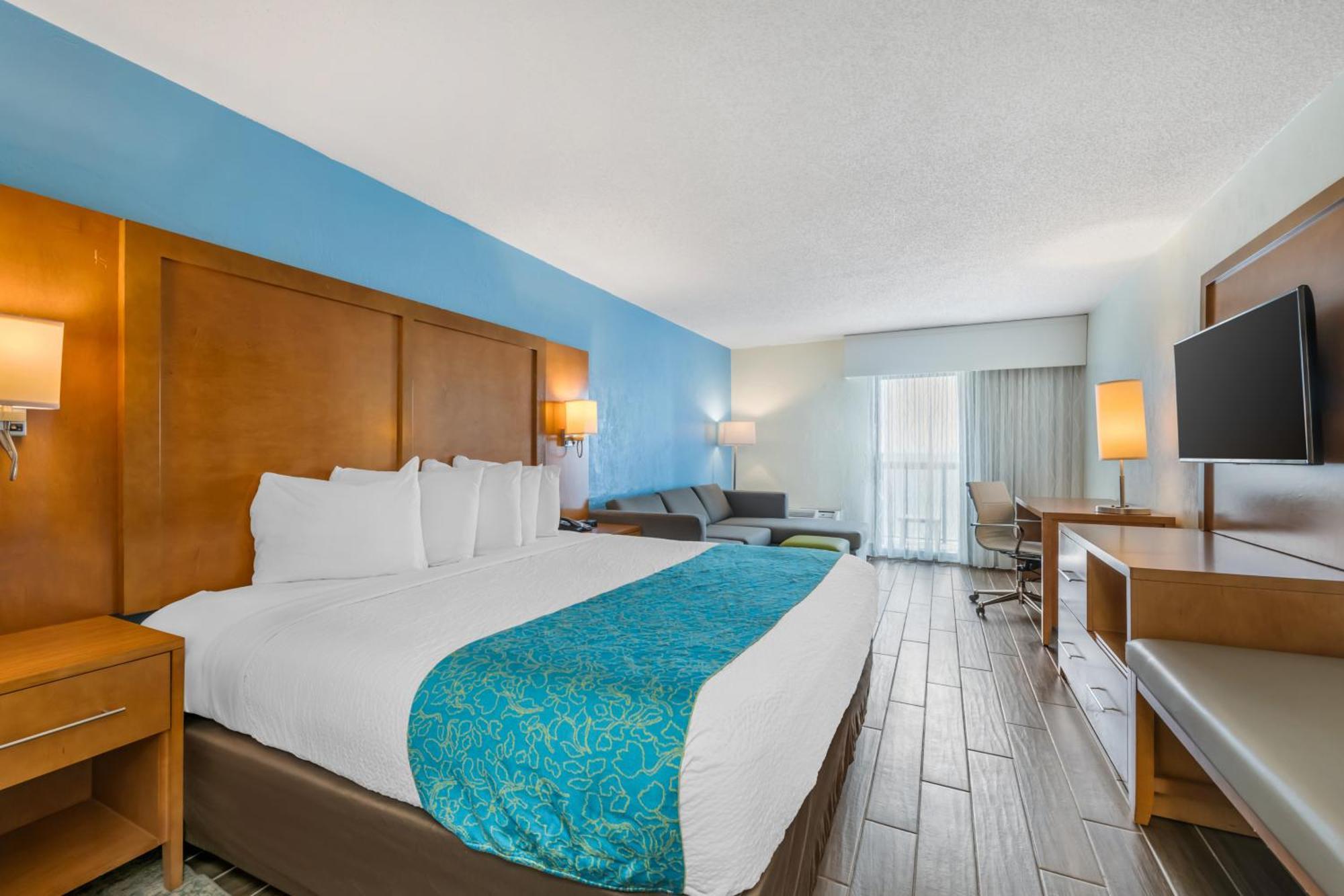 Deluxe King Oceanfront