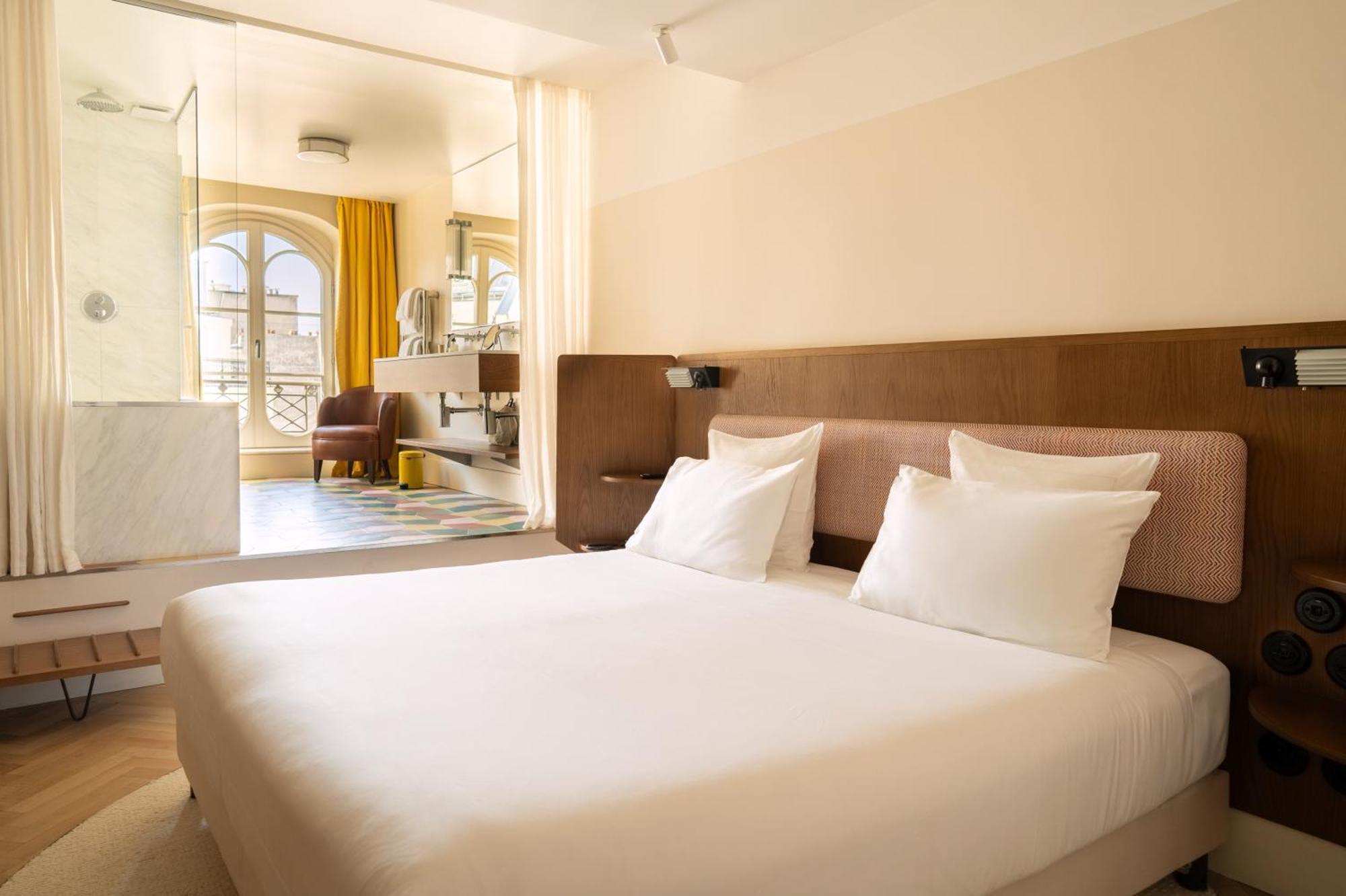 Double Room Parisian