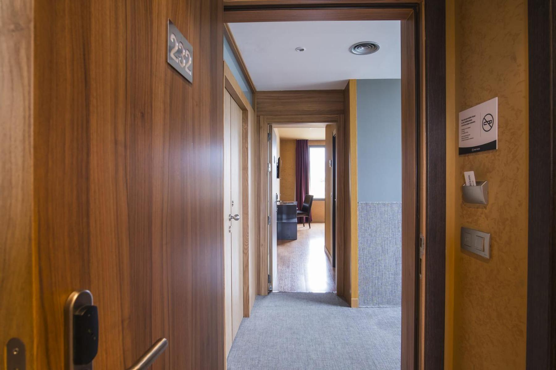Two Connecting Double Rooms