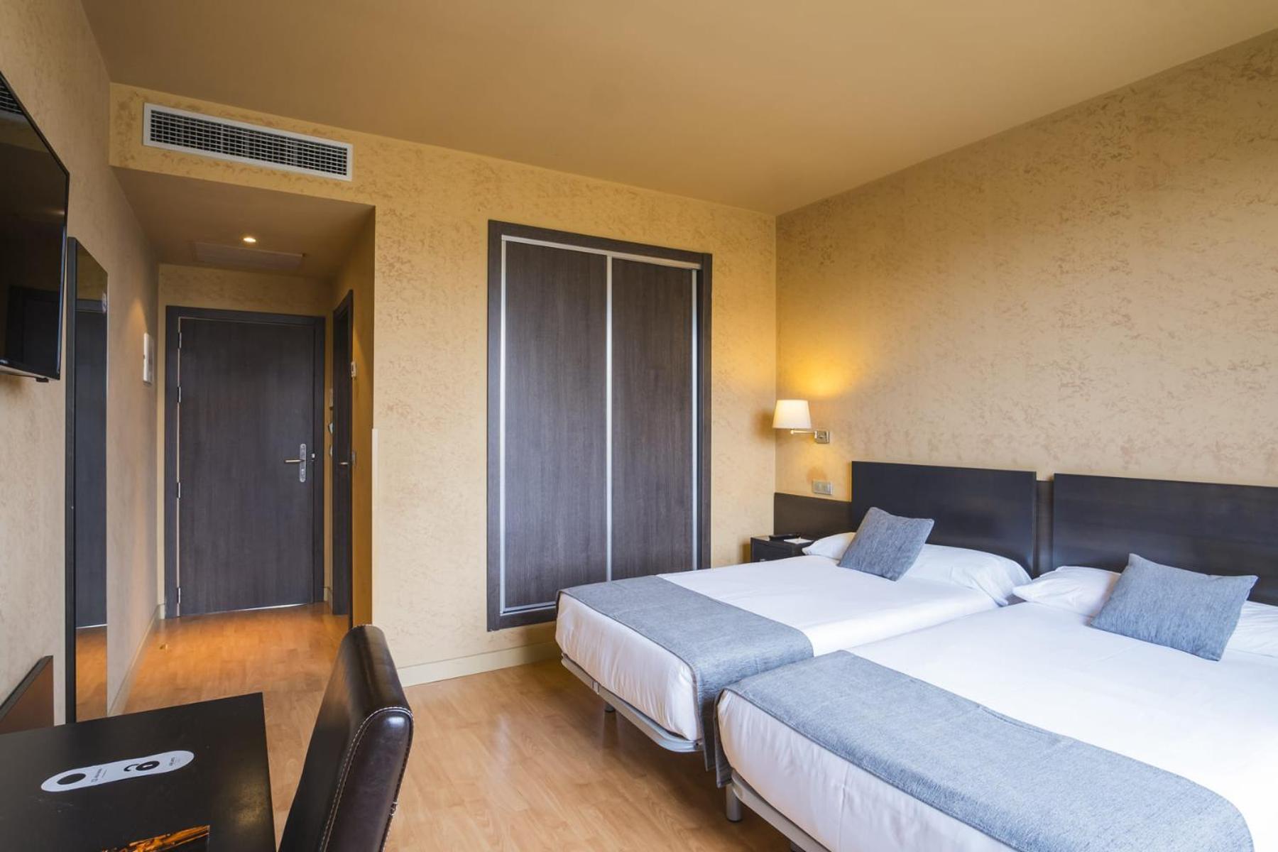 Two Connecting Double Rooms
