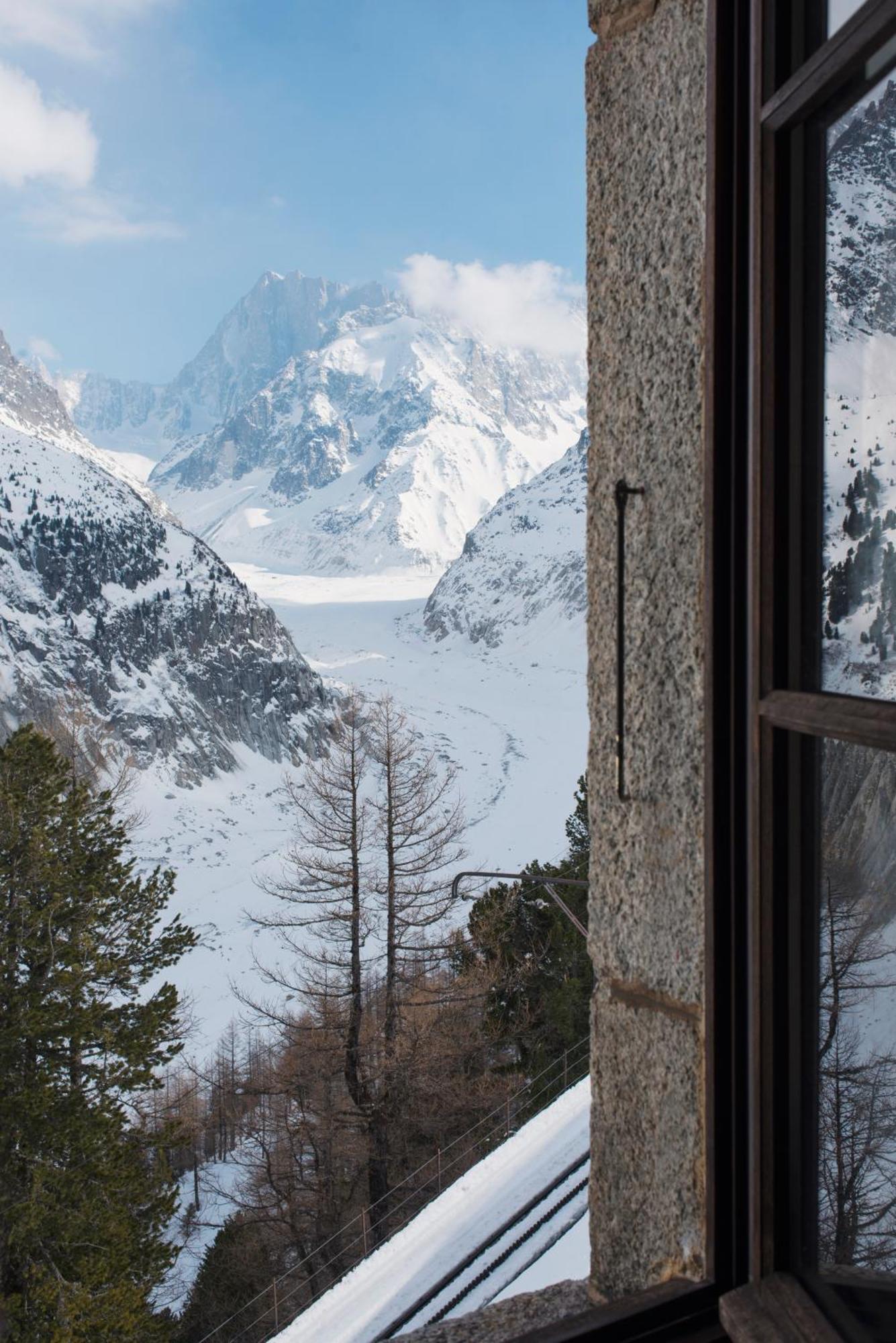 Double or Twin Room Mountain View