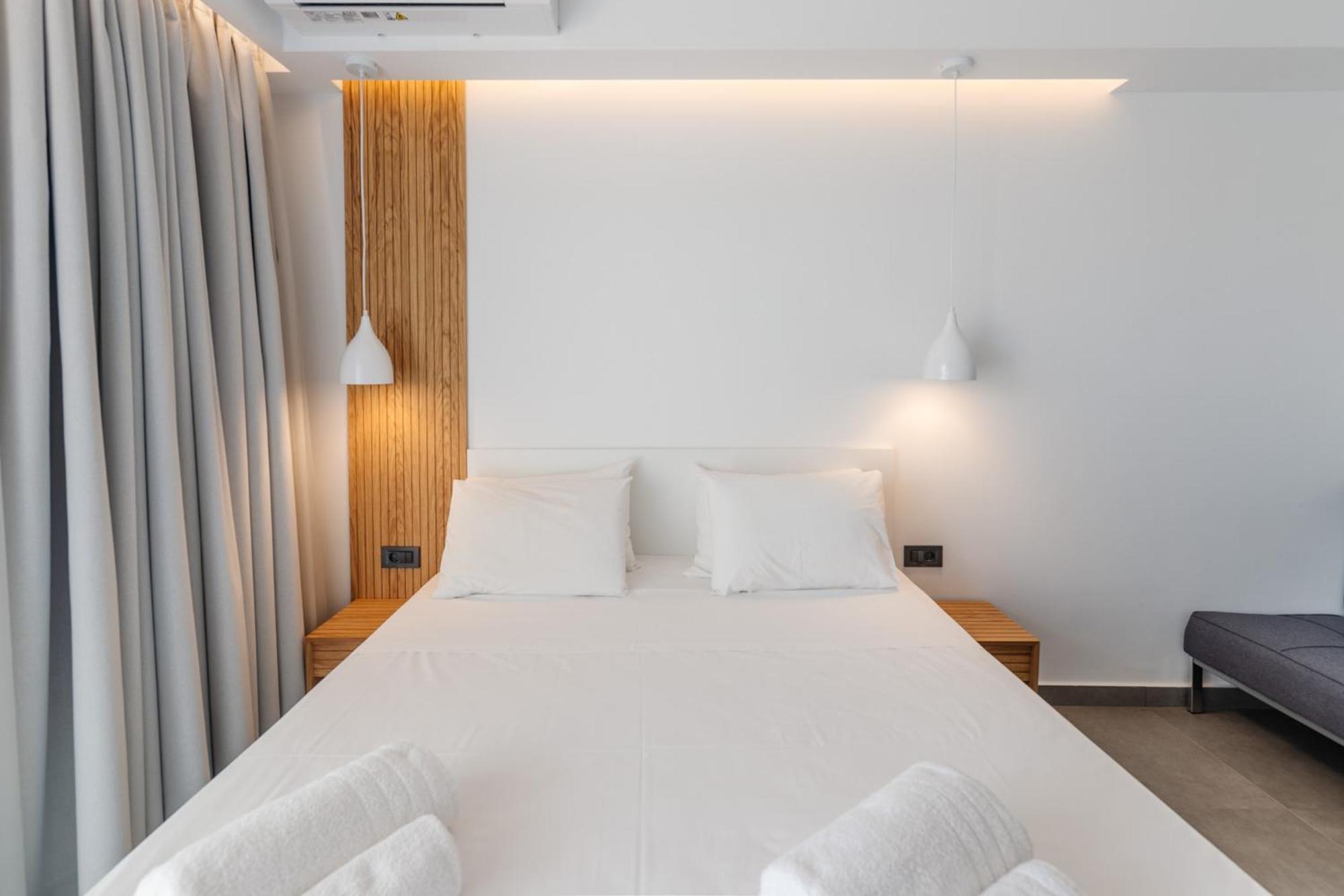 Deluxe Suite with Balcony and Pontikonisi island view