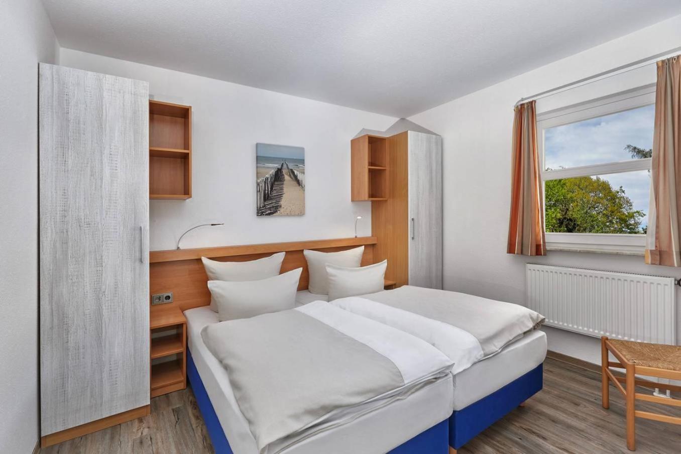 Two-Bedroom Apartment Sauna