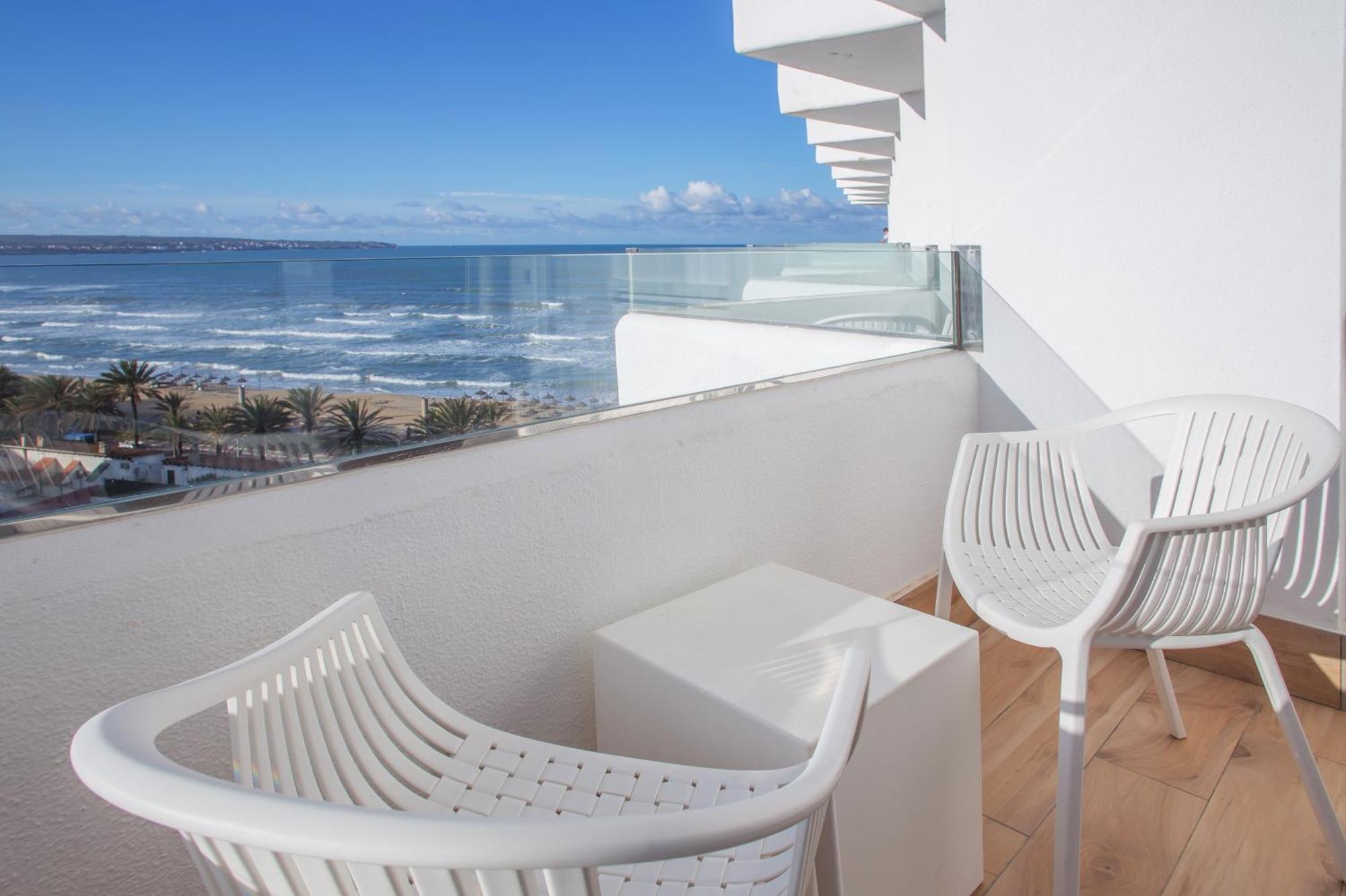 Premium Twin Room Side Sea View Balcony
