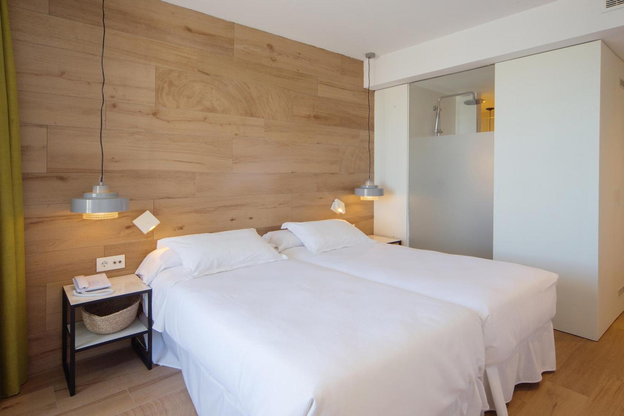 Twin Room Side Sea View Balcony