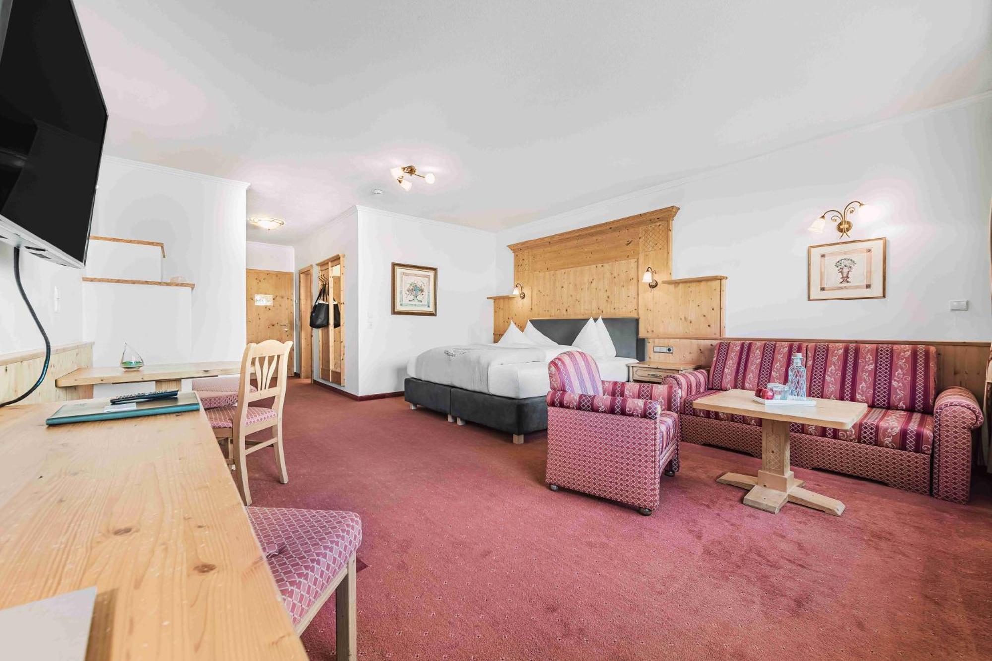 Double Room Mountain View