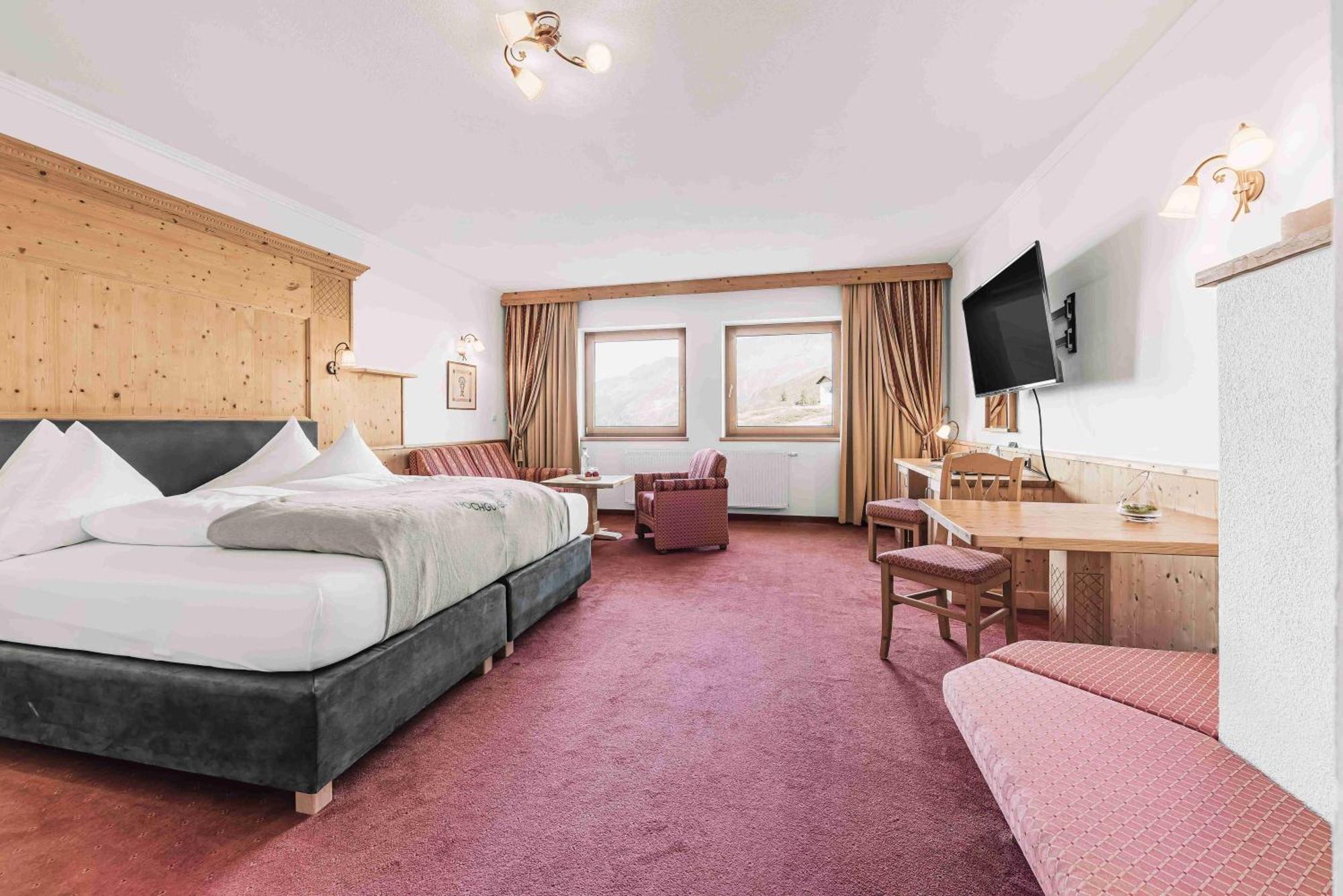 Double Room Mountain View