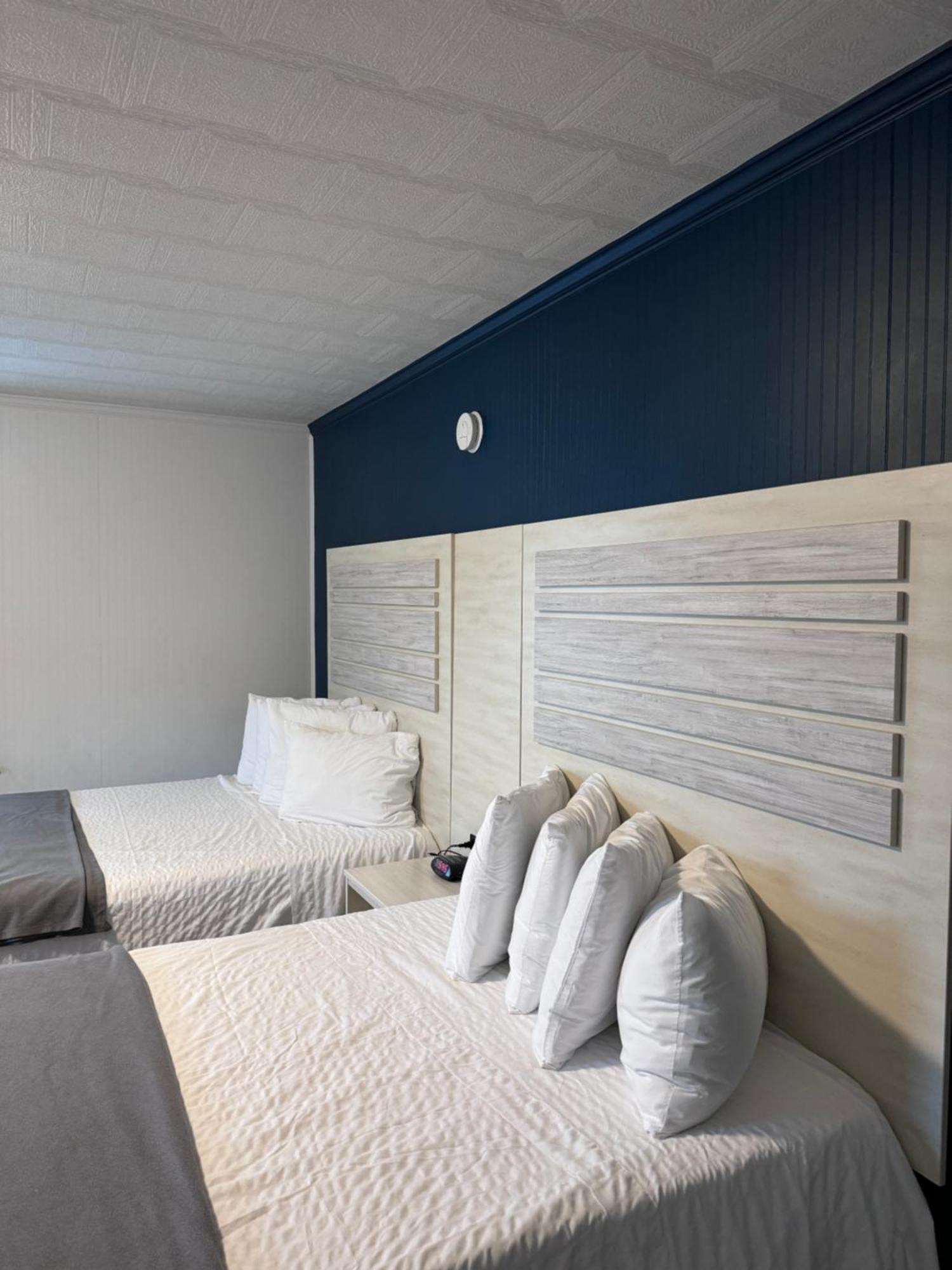Standard Double Room Two Double Beds