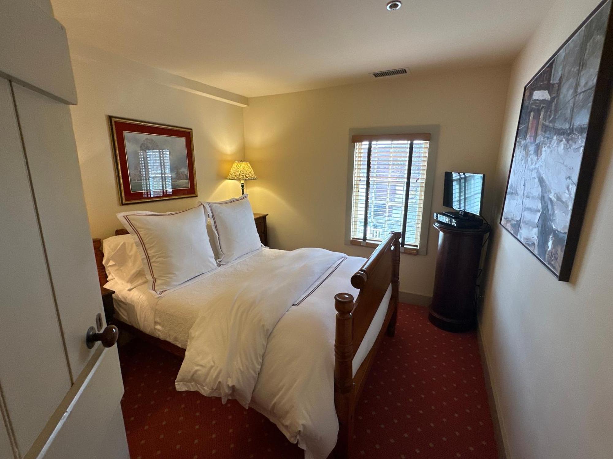 Deluxe Junior Suite