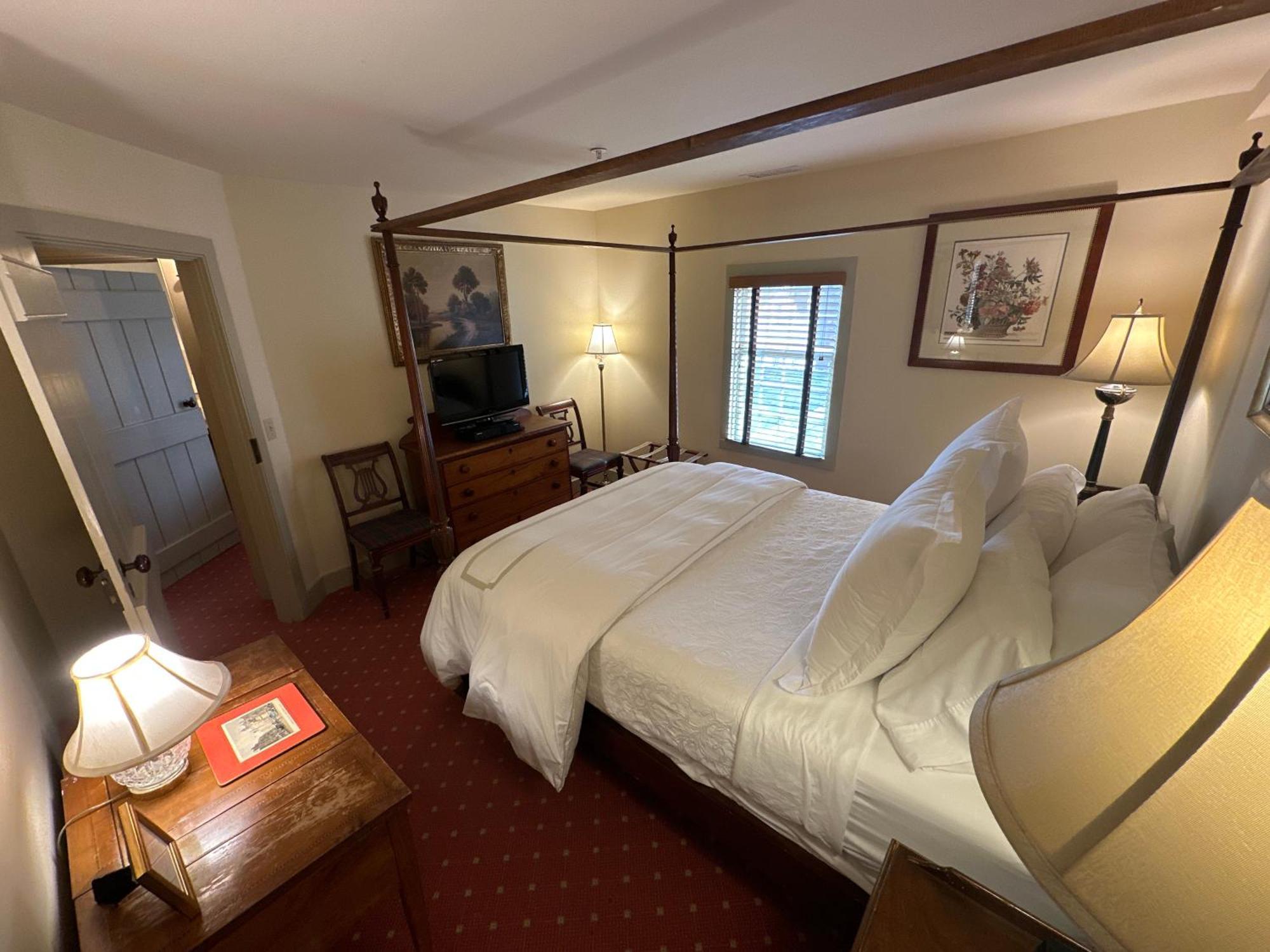 Deluxe Junior Suite