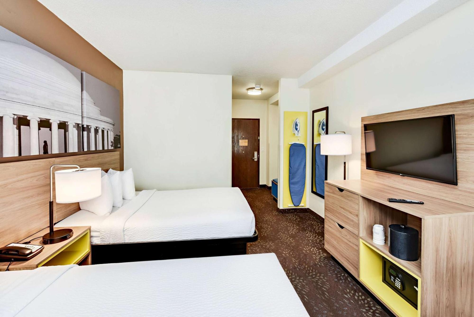 Deluxe Double Room Two Double Beds Non-Smoking