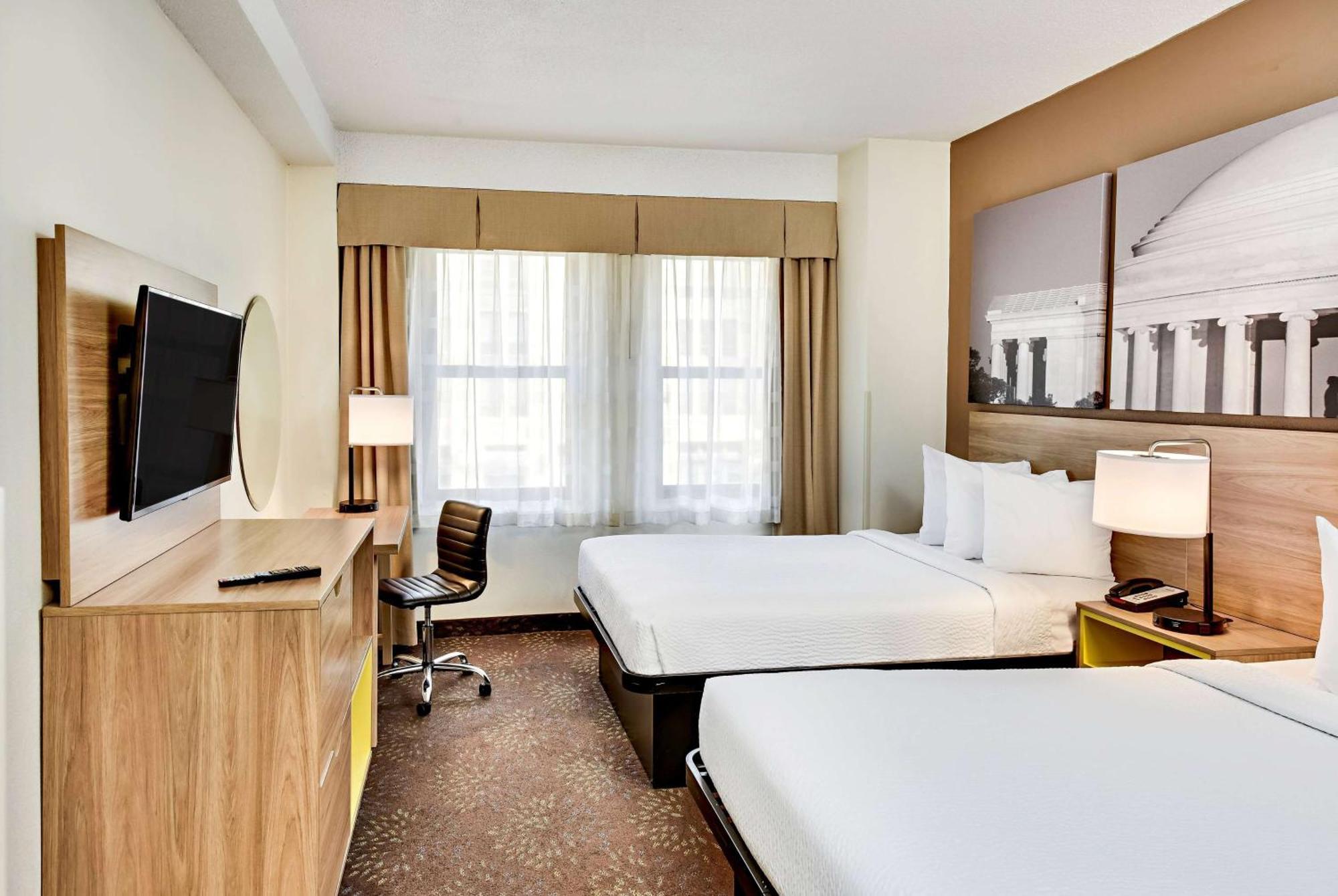 Deluxe Double Room Two Double Beds Non-Smoking,1627204813:JPEG