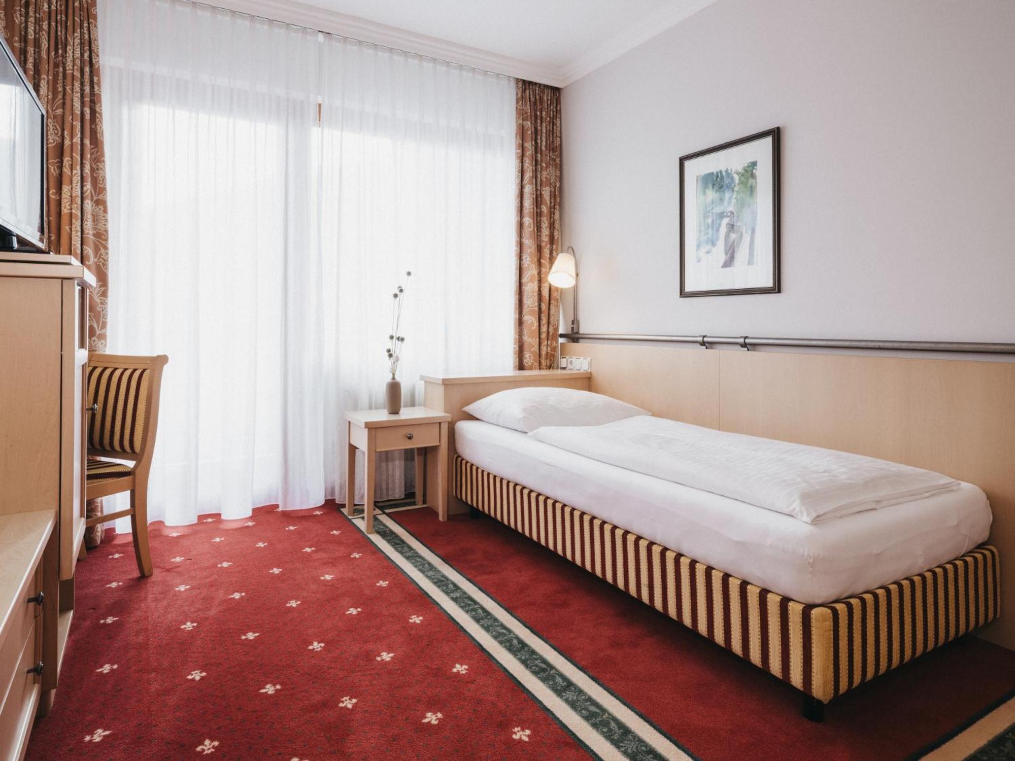 Single Room Balcony,1627204955:JPEG