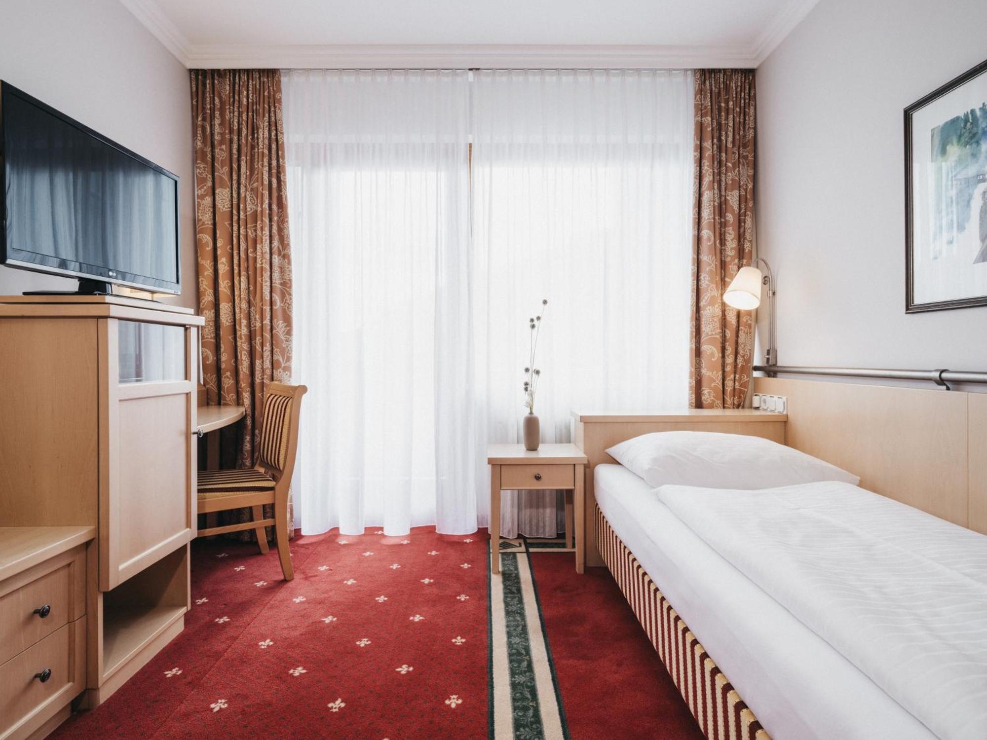 Single Room Balcony