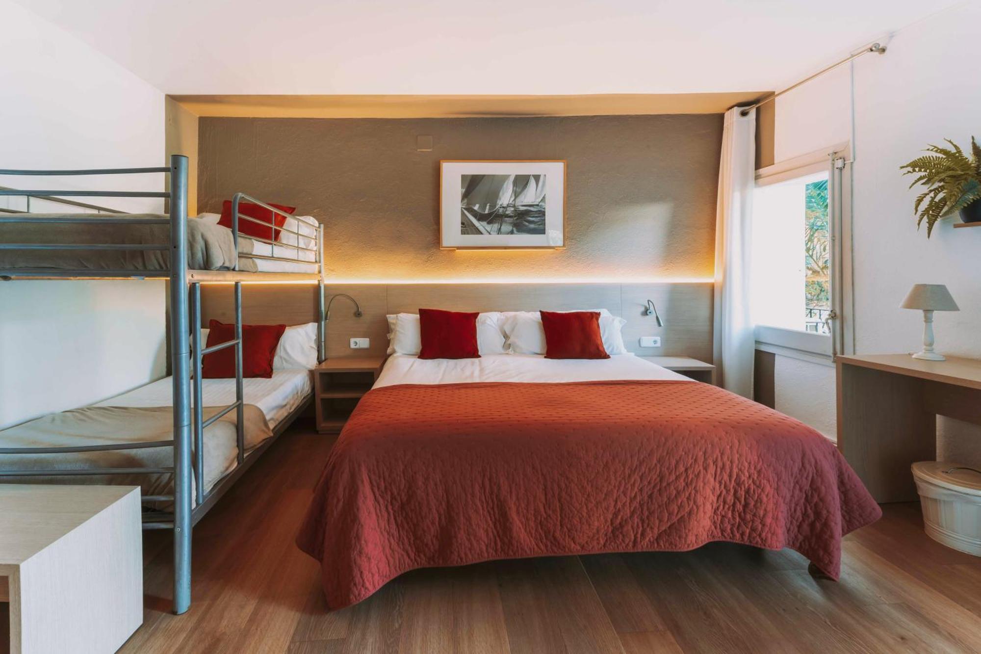 Family Two-Bedroom Suite Terrace