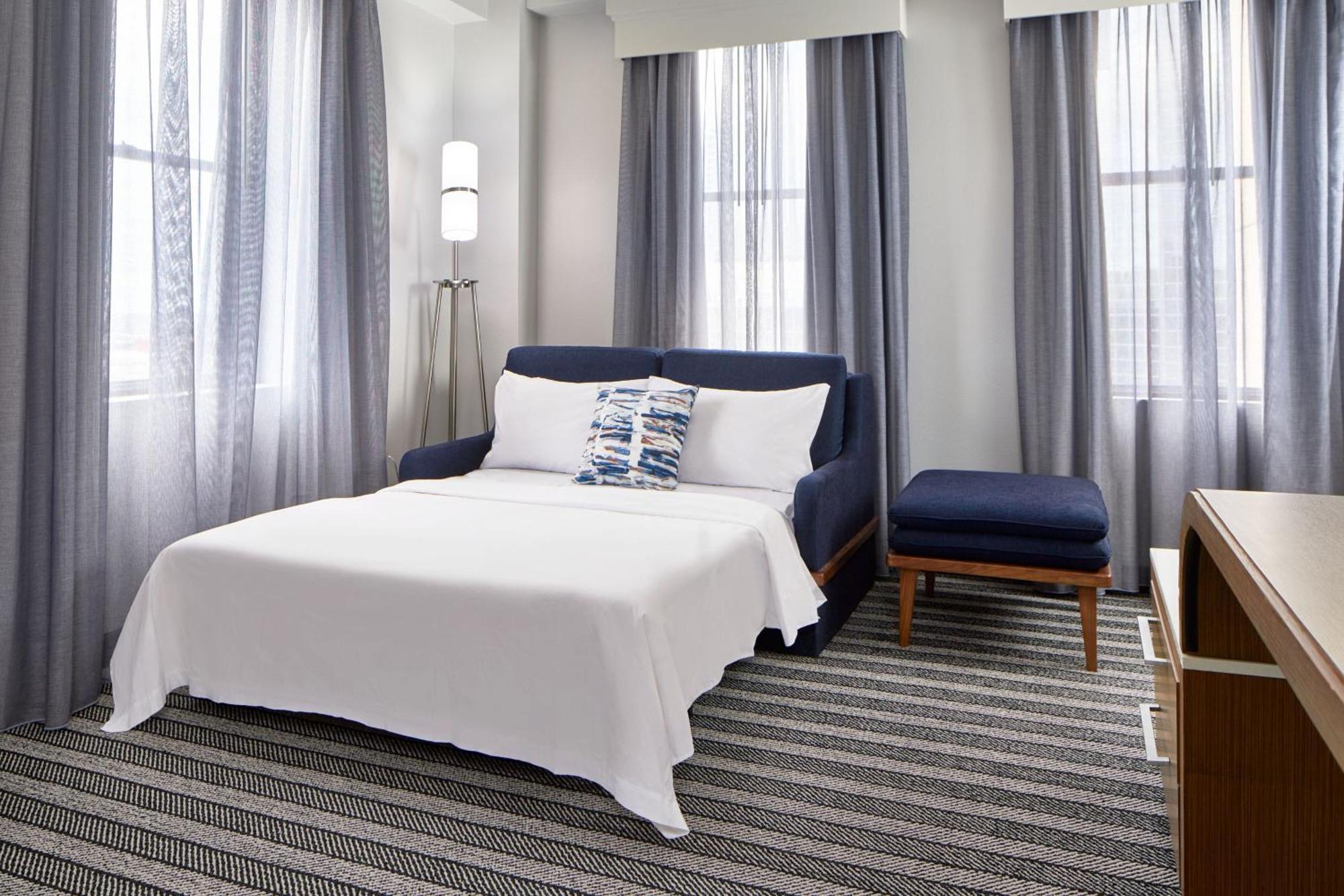 Newly Renovated King Room with Tub - Mobility Accessible,1627211186:JPEG