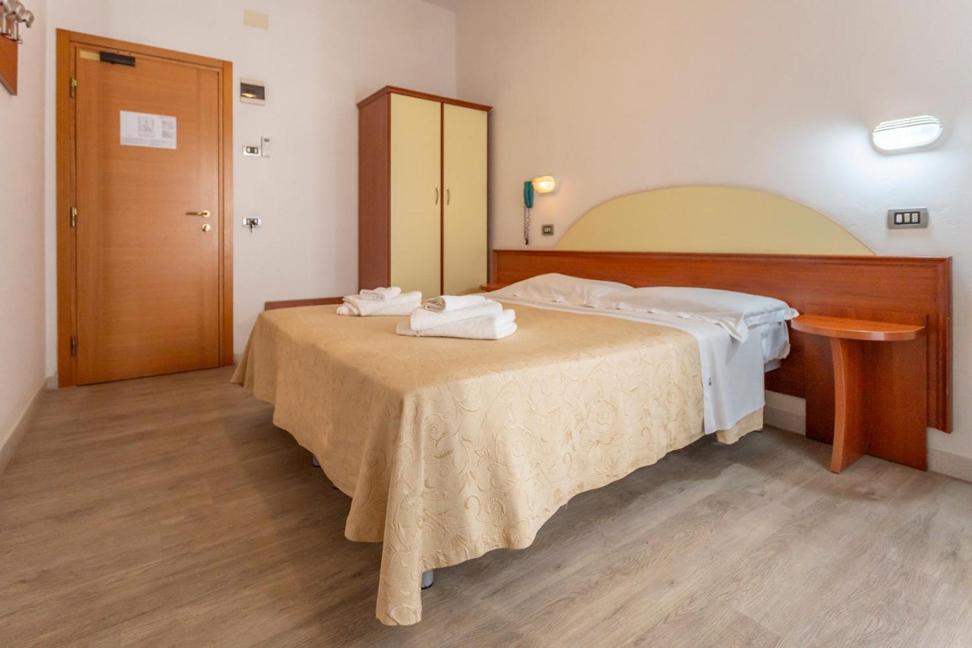 Standard Double or Twin Room Balcony