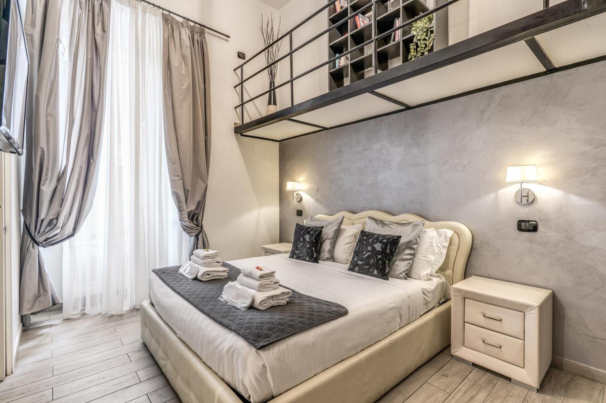 Triple Room Mezzanine