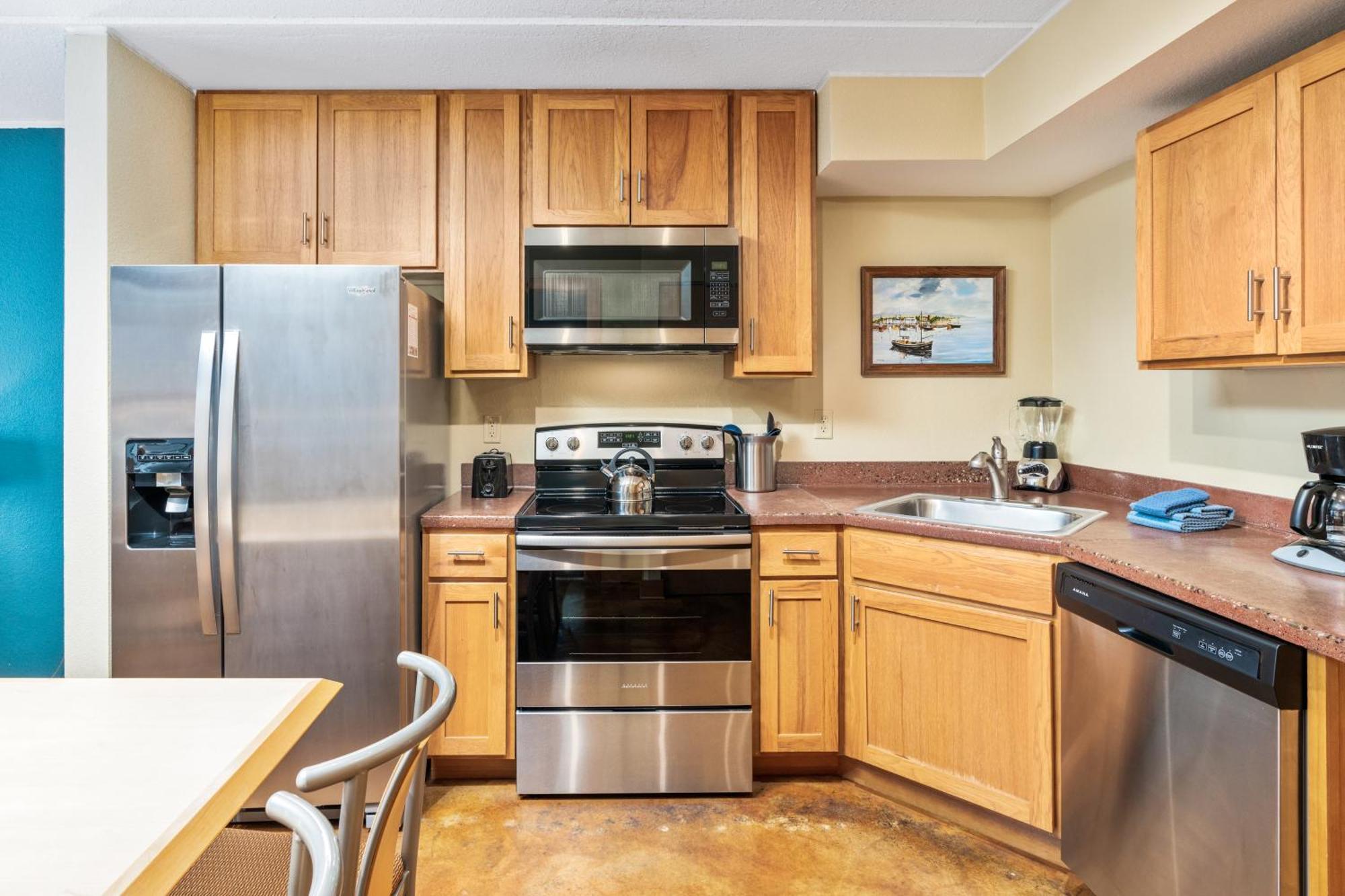 One-Bedroom Lakeside Suite