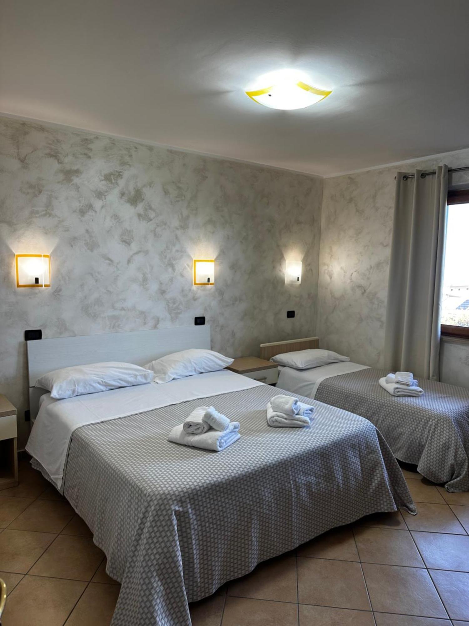 Comfort Triple Room