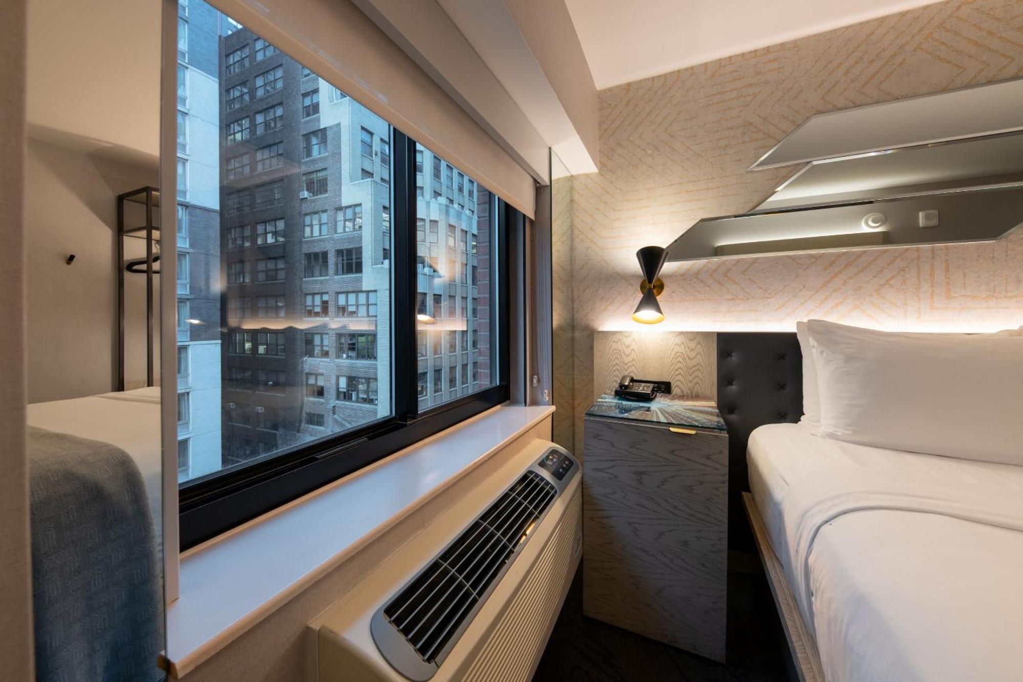 Comfort Street View Room