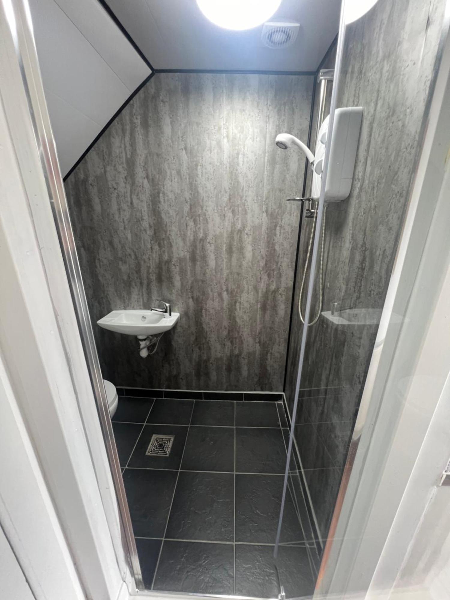 Double Room Private Bathroom