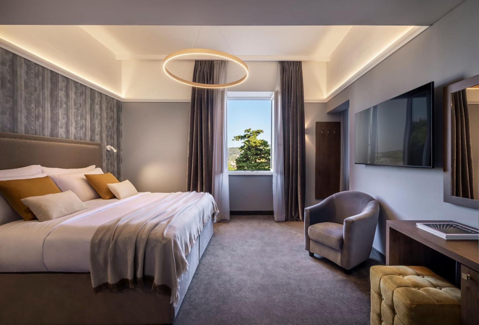 Superior Room 2