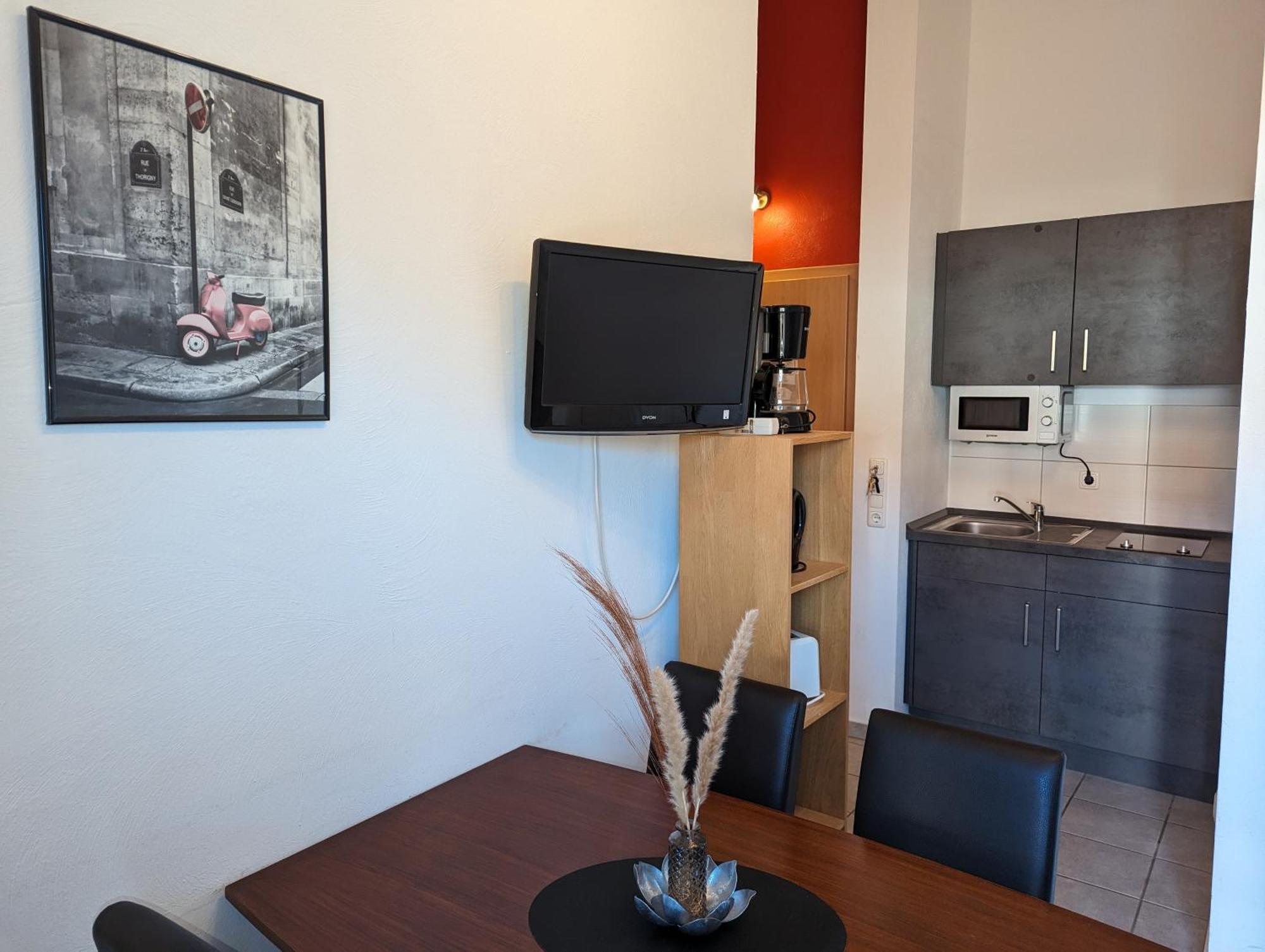 One-Bedroom Apartment 2