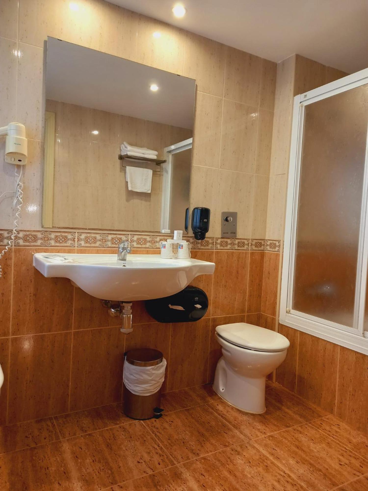 Basic Double Room