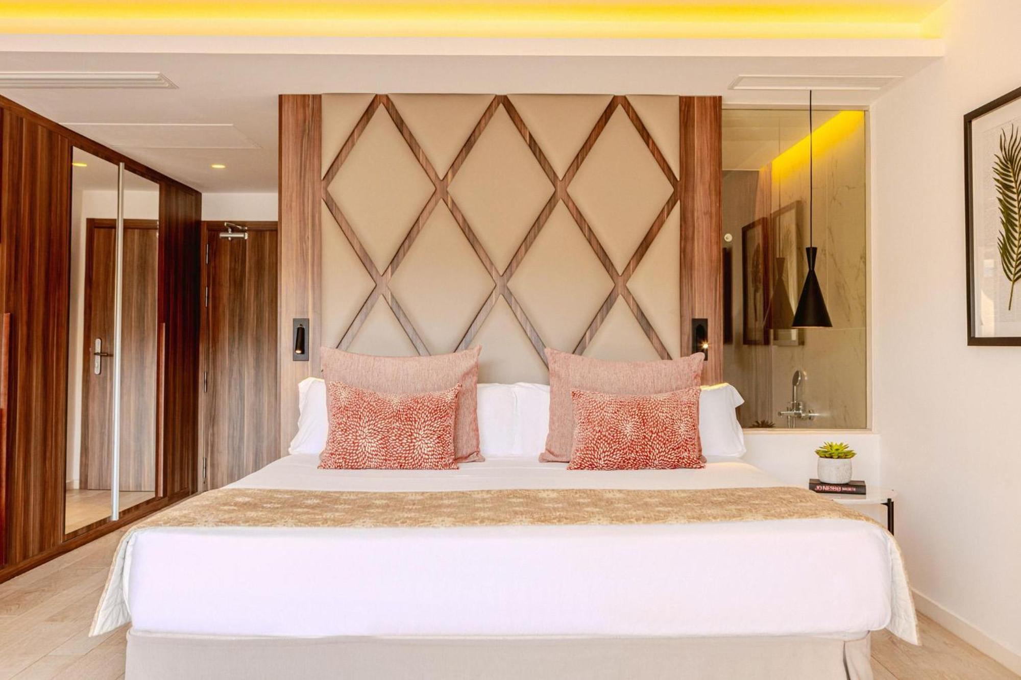 Penthouse Junior Suite
