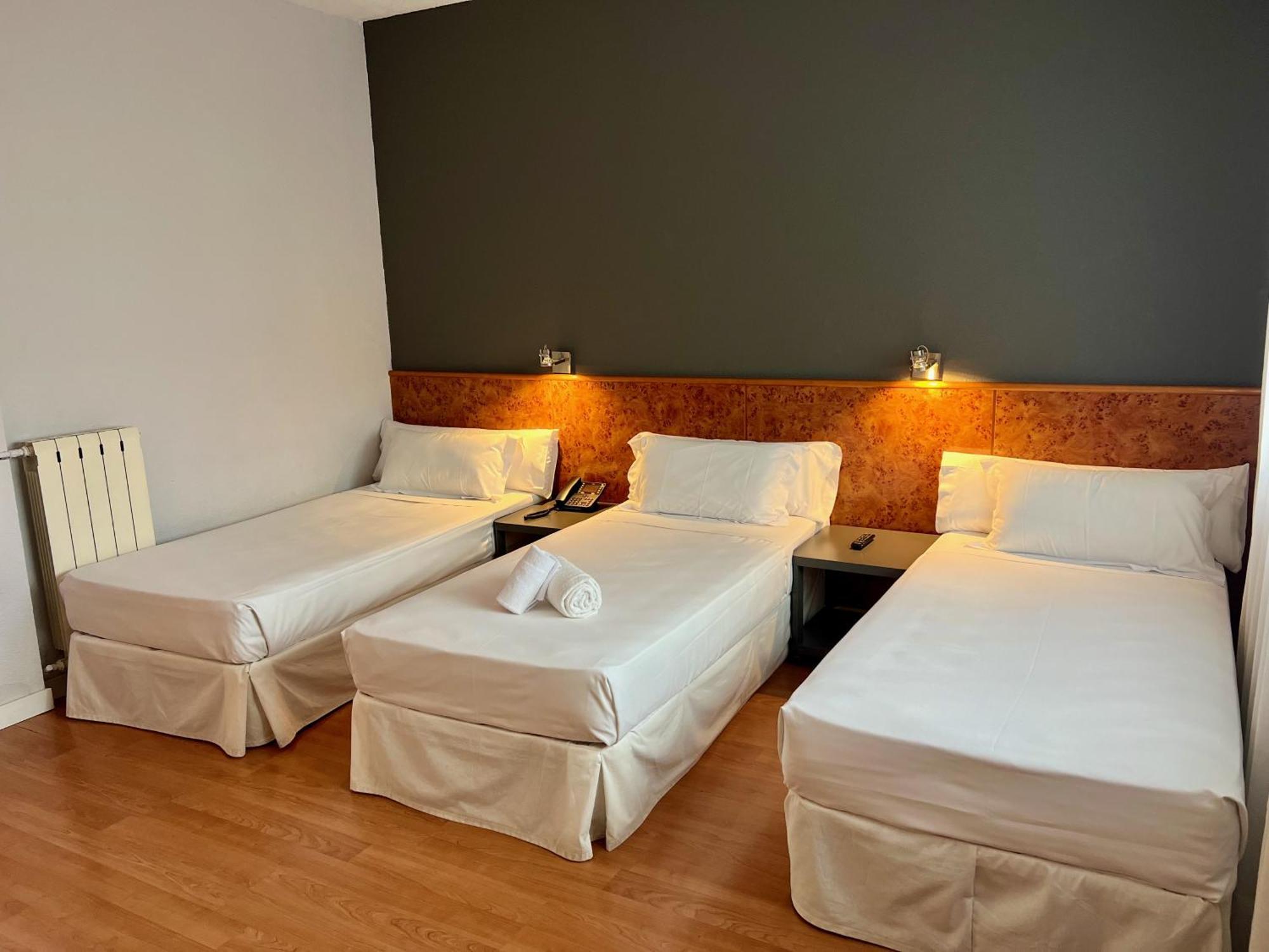 Triple Room Single Beds