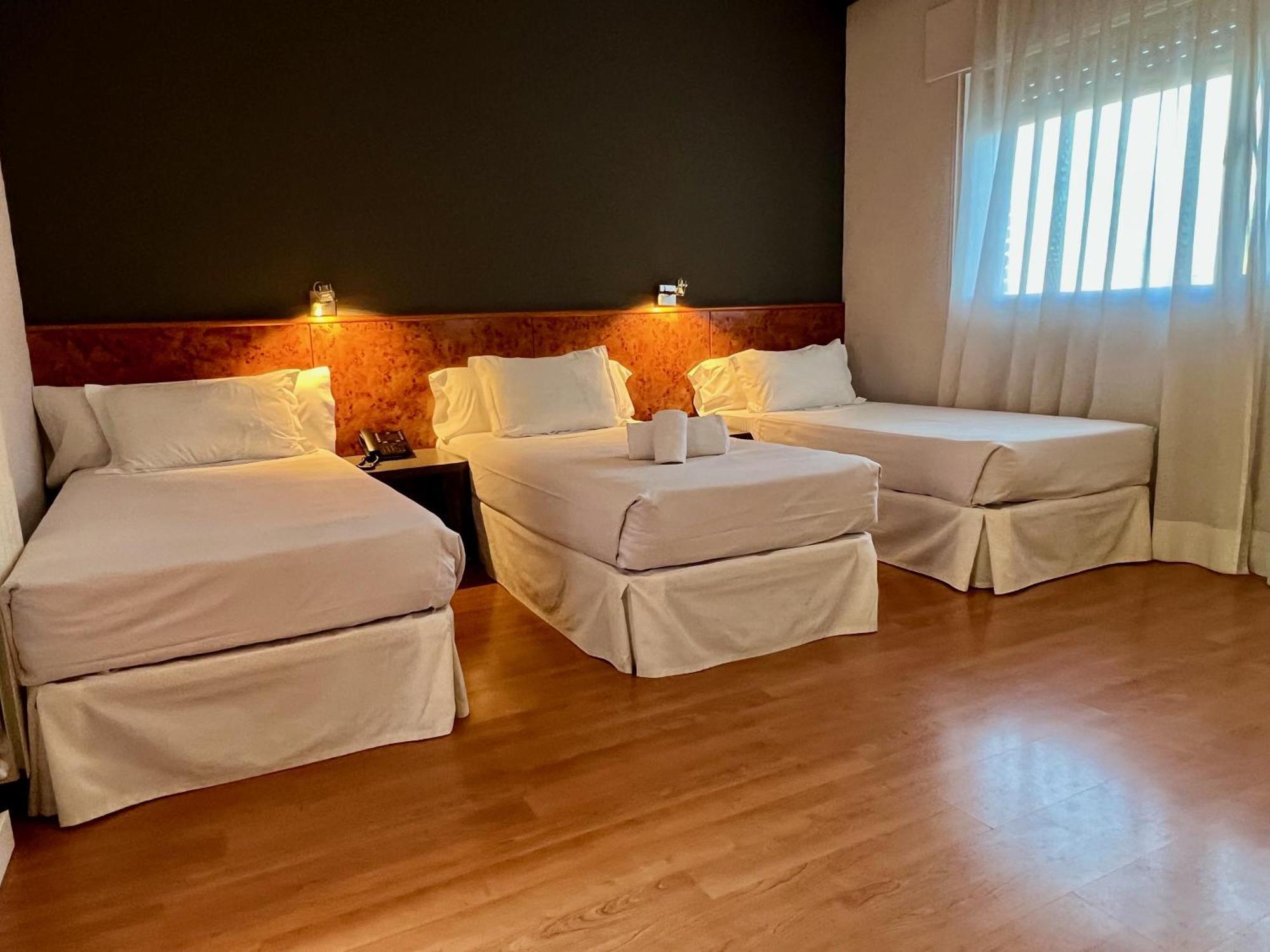 Triple Room Single Beds