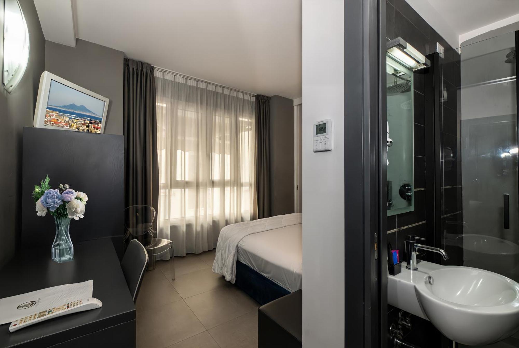 Standard Double or Twin Room,1628652200:JPEG