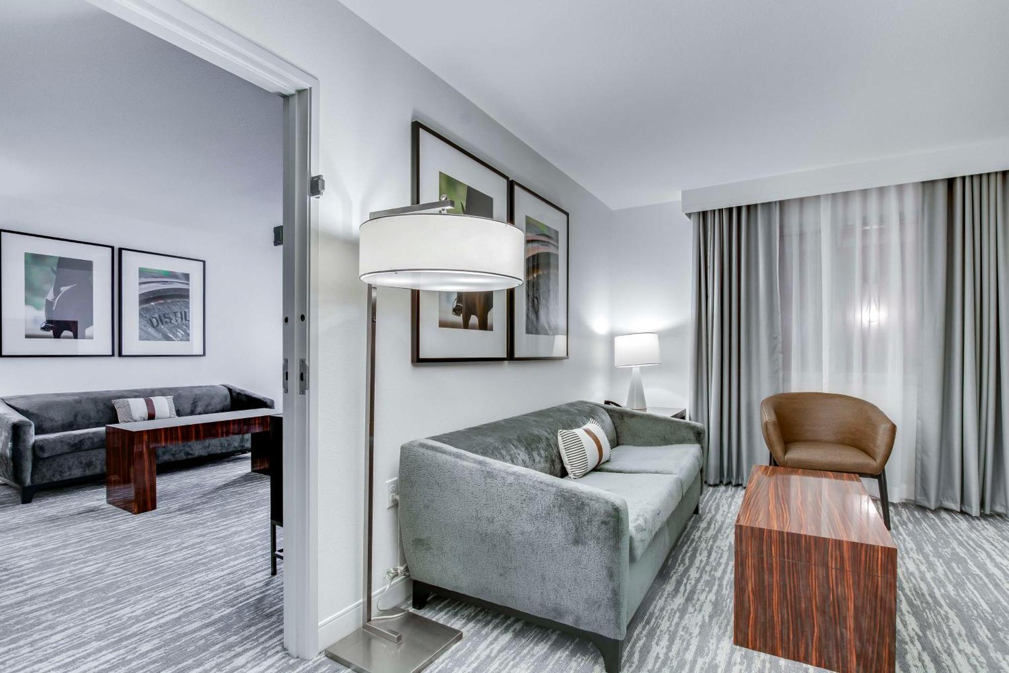 Two-Room Queen Suite Two Queen Beds