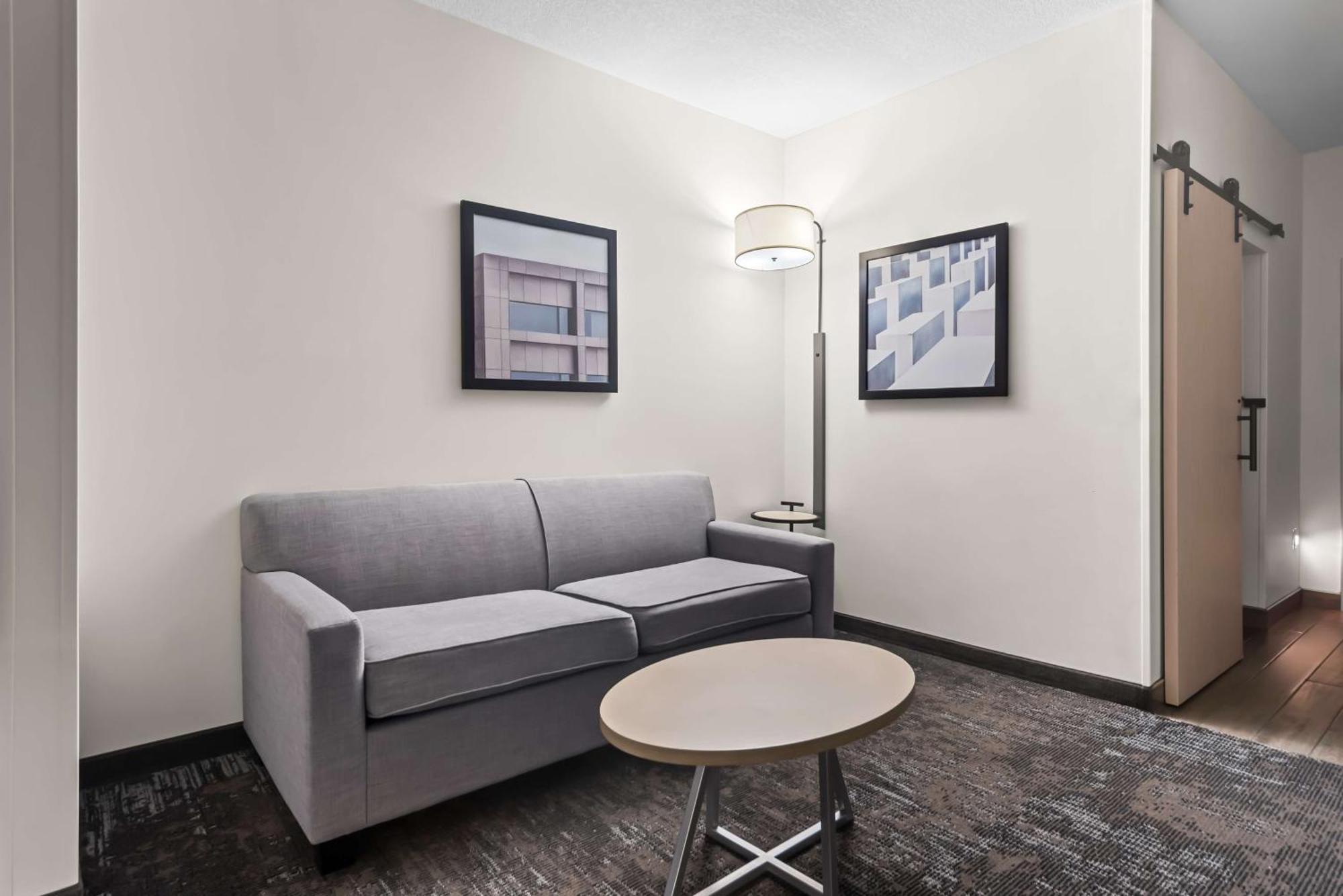 King Suite Sofa Bed Non-Smoking