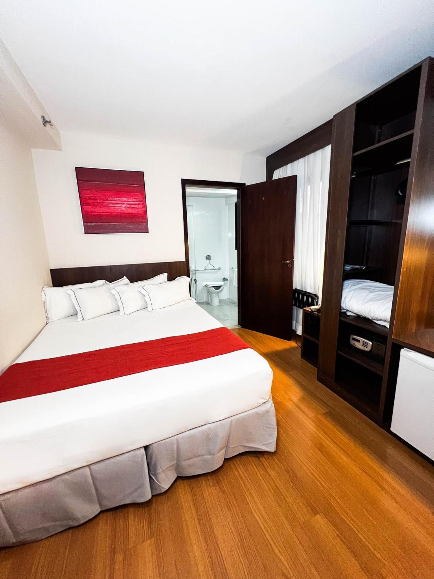 Queen Room Two Queen Beds Disability Access