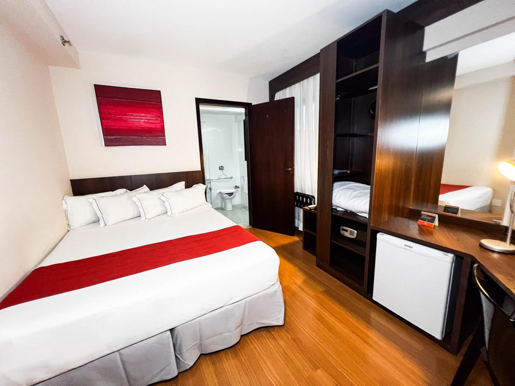 Queen Room Two Queen Beds Disability Access