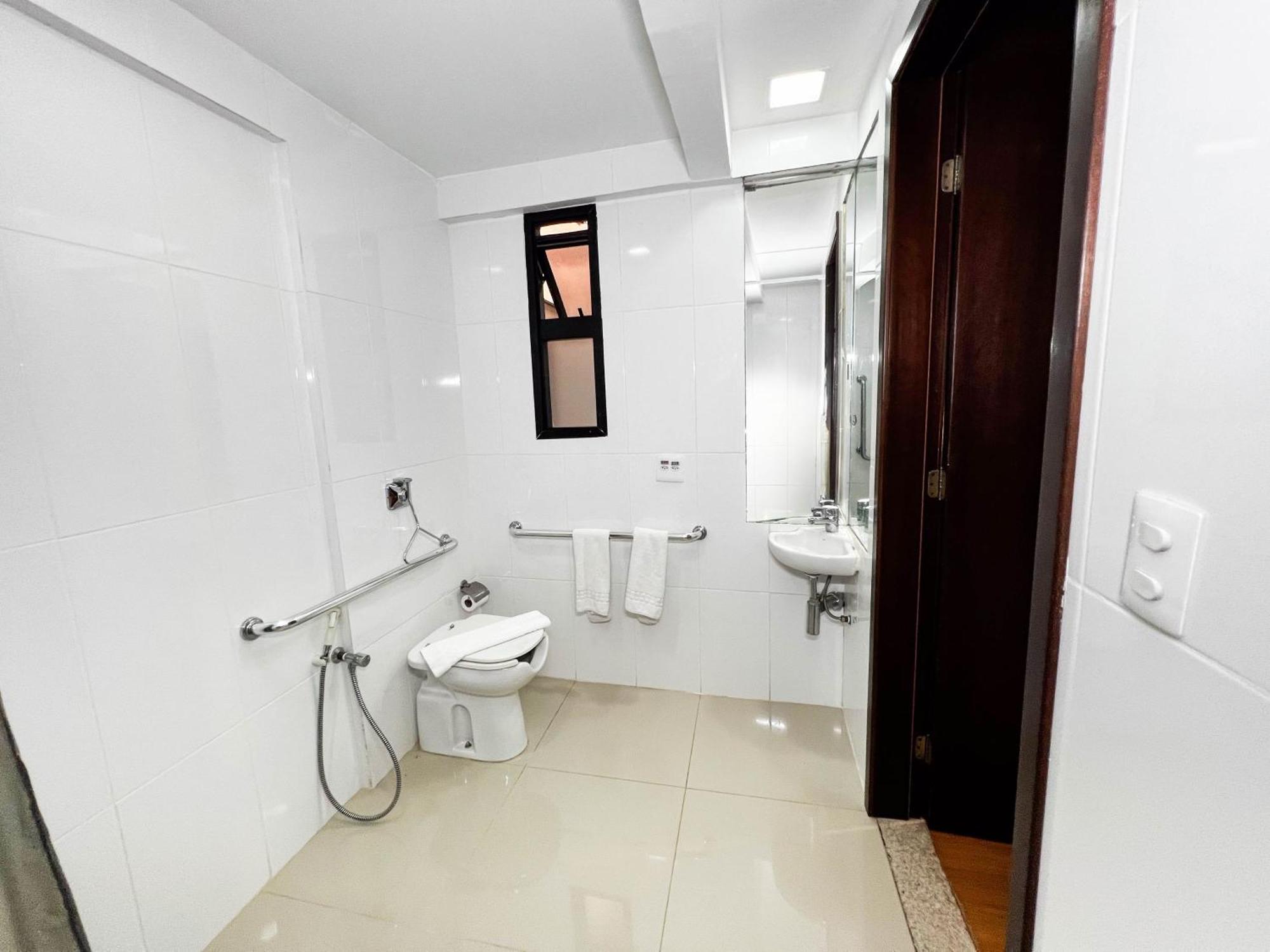 Queen Room Two Queen Beds Disability Access